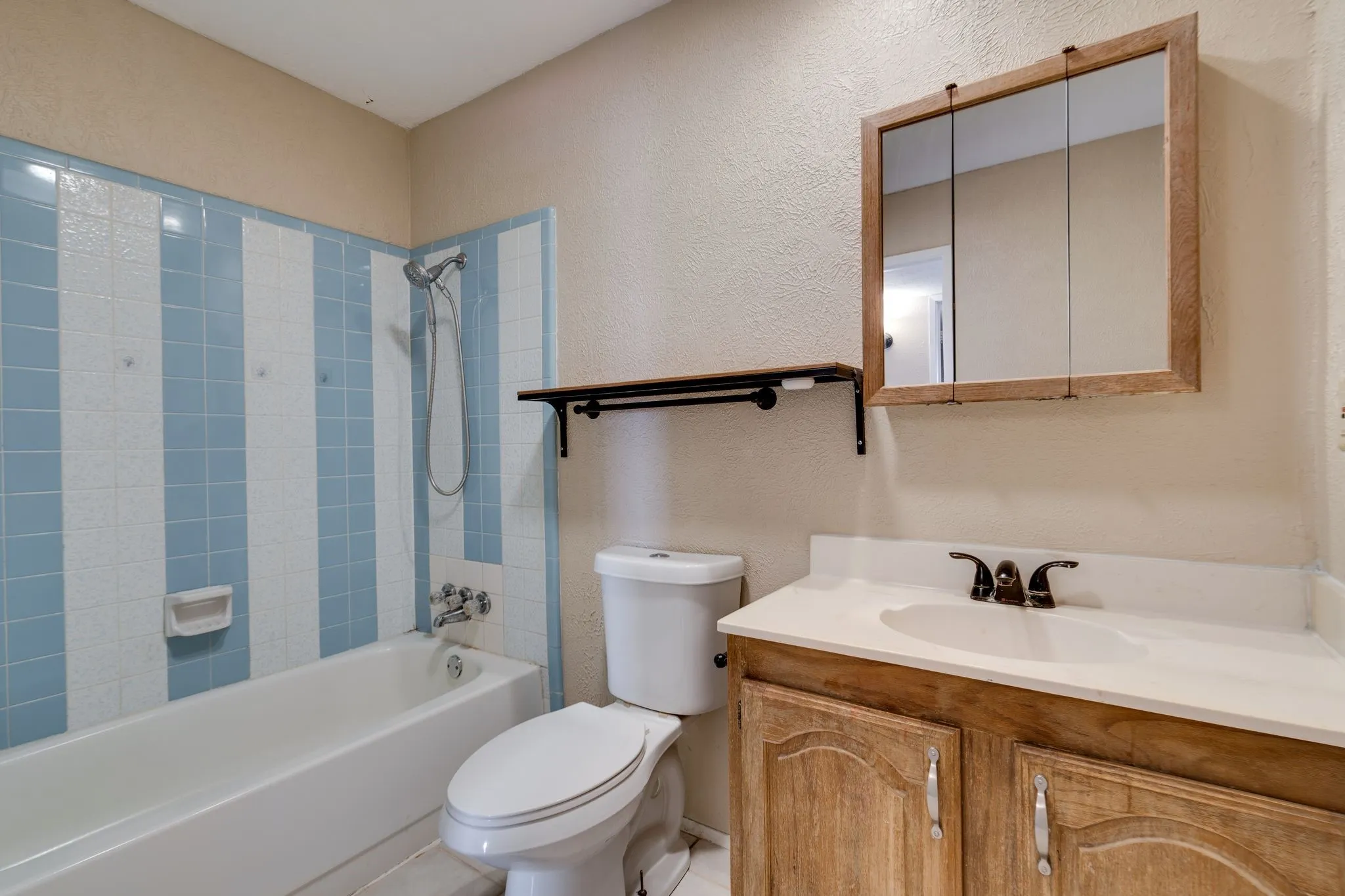 Single Family Residence For Rent in Dallas County , 216 Park Meadow Way, Coppell, Texas 75019, 3 Bedroom, 2 Bathroom, 2 Garage spaces, 1,963 Sqft, built in 1979, mls#21414185, Real Estate Agent in Coppell, Homes For Rent in Dallas county, Homes For Rent in Coppell, Realtor in Coppell Texas, Real Estate Brokerage Independent Realty Texas, Luminita Cordes Realtor