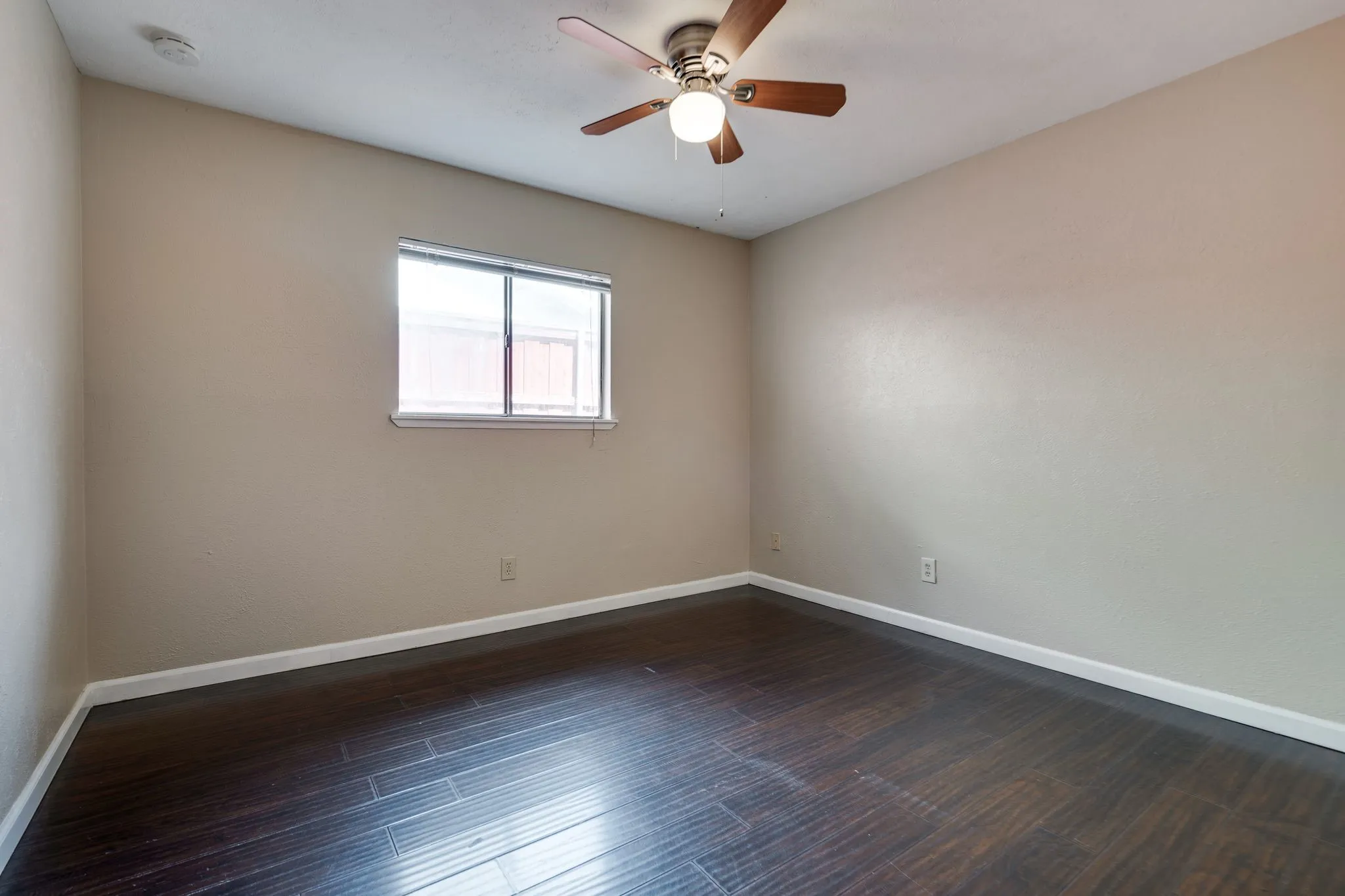 Single Family Residence For Rent in Dallas County , 216 Park Meadow Way, Coppell, Texas 75019, 3 Bedroom, 2 Bathroom, 2 Garage spaces, 1,963 Sqft, built in 1979, mls#21414185, Real Estate Agent in Coppell, Homes For Rent in Dallas county, Homes For Rent in Coppell, Realtor in Coppell Texas, Real Estate Brokerage Independent Realty Texas, Luminita Cordes Realtor