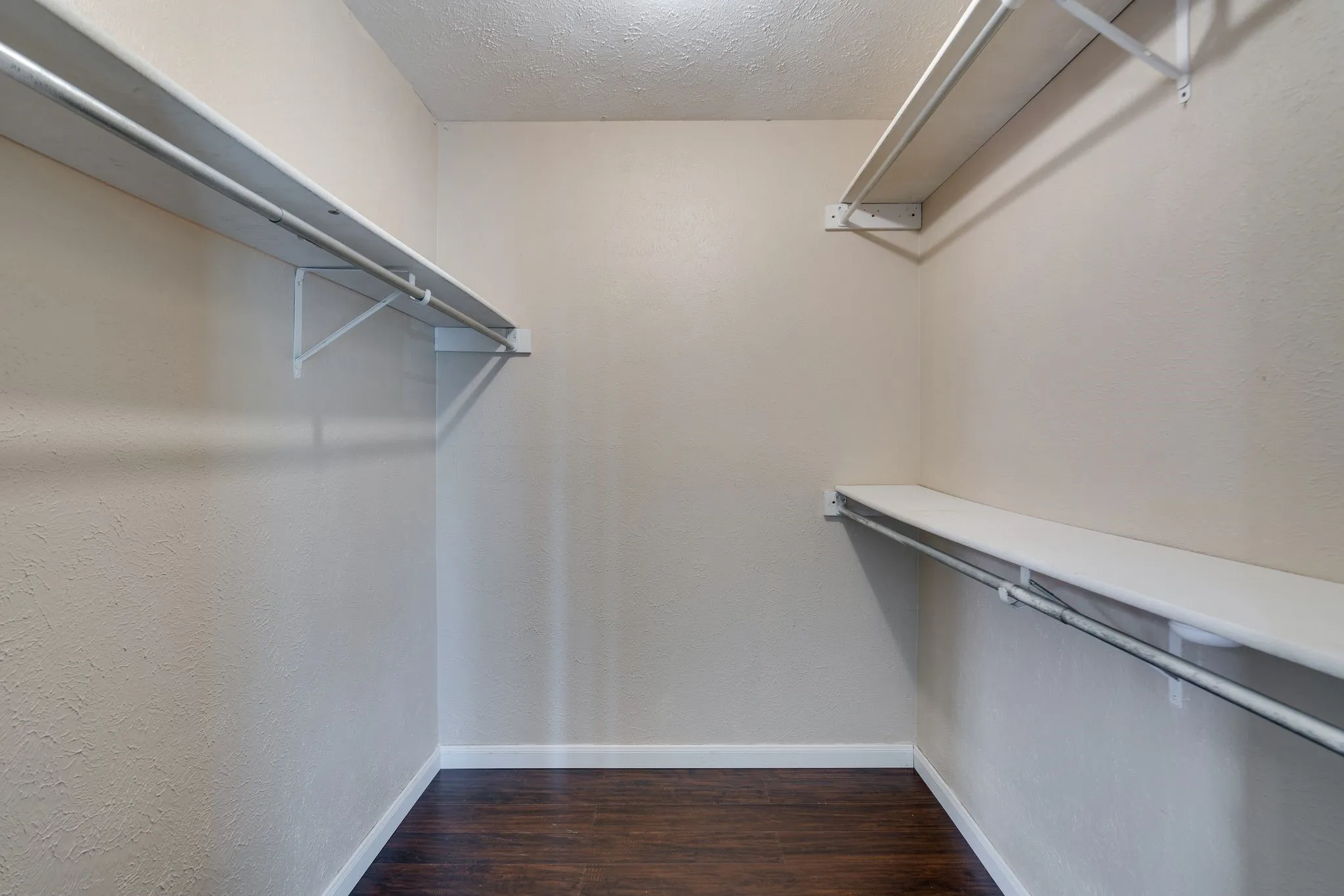 Single Family Residence For Rent in Dallas County , 216 Park Meadow Way, Coppell, Texas 75019, 3 Bedroom, 2 Bathroom, 2 Garage spaces, 1,963 Sqft, built in 1979, mls#21414185, Real Estate Agent in Coppell, Homes For Rent in Dallas county, Homes For Rent in Coppell, Realtor in Coppell Texas, Real Estate Brokerage Independent Realty Texas, Luminita Cordes Realtor