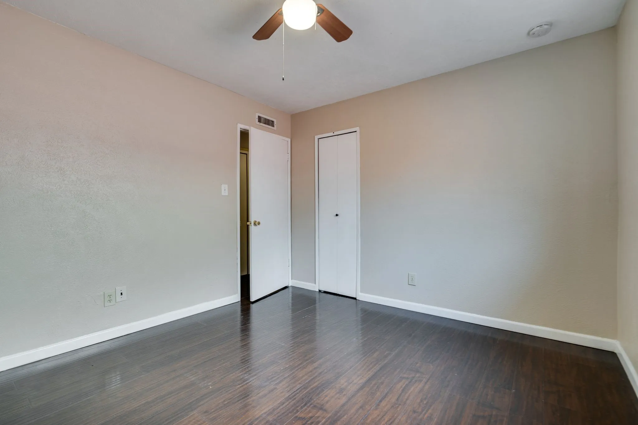 Single Family Residence For Rent in Dallas County , 216 Park Meadow Way, Coppell, Texas 75019, 3 Bedroom, 2 Bathroom, 2 Garage spaces, 1,963 Sqft, built in 1979, mls#21414185, Real Estate Agent in Coppell, Homes For Rent in Dallas county, Homes For Rent in Coppell, Realtor in Coppell Texas, Real Estate Brokerage Independent Realty Texas, Luminita Cordes Realtor