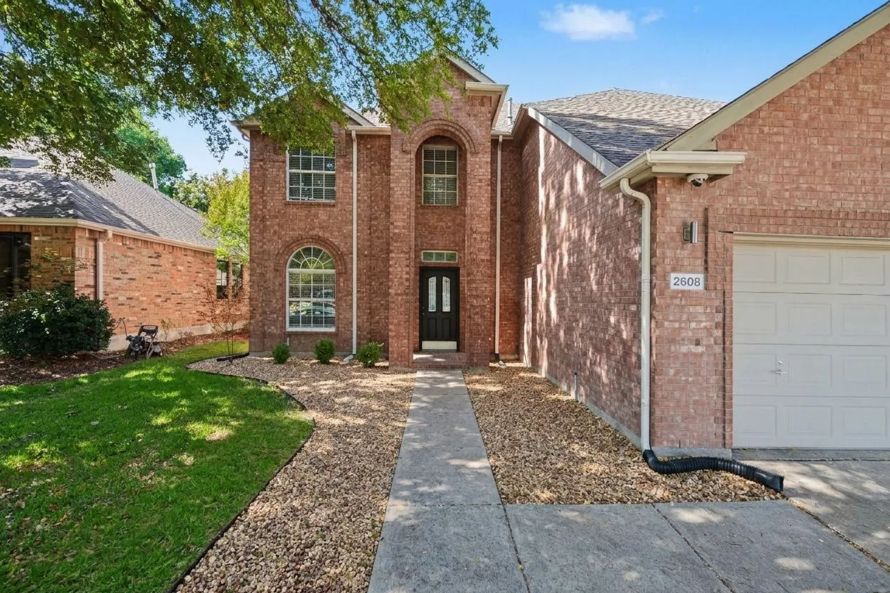 Single Family Residence For Sale in Collin County , 2608 Hudson Crossing, Mc Kinney, Texas 75072, 4 Bedroom, 3 Bathroom, 2 Garage spaces, 2,725 Sqft, built in 2001, mls#21410613, Real Estate Agent in Mc Kinney, Homes For Sale in Collin county, Homes For Sale in Mc Kinney, Realtor in Mc Kinney Texas, Real Estate Brokerage Independent Realty Texas, Luminita Cordes Realtor