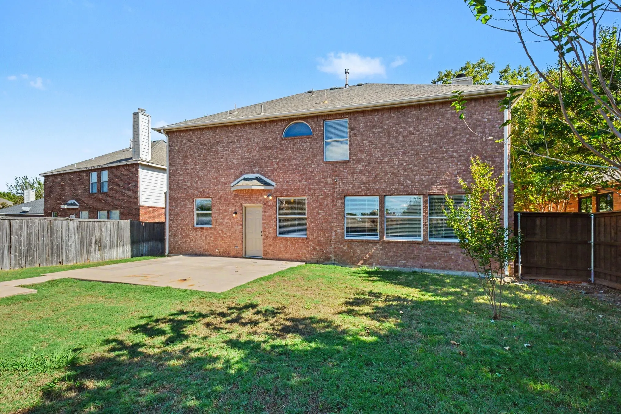 Single Family Residence For Sale in Collin County , 2608 Hudson Crossing, Mc Kinney, Texas 75072, 4 Bedroom, 3 Bathroom, 2 Garage spaces, 2,725 Sqft, built in 2001, mls#21410613, Real Estate Agent in Mc Kinney, Homes For Sale in Collin county, Homes For Sale in Mc Kinney, Realtor in Mc Kinney Texas, Real Estate Brokerage Independent Realty Texas, Luminita Cordes Realtor