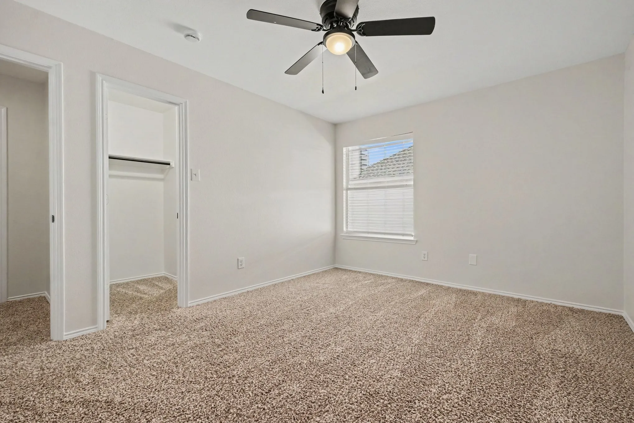 Single Family Residence For Sale in Collin County , 2608 Hudson Crossing, Mc Kinney, Texas 75072, 4 Bedroom, 3 Bathroom, 2 Garage spaces, 2,725 Sqft, built in 2001, mls#21410613, Real Estate Agent in Mc Kinney, Homes For Sale in Collin county, Homes For Sale in Mc Kinney, Realtor in Mc Kinney Texas, Real Estate Brokerage Independent Realty Texas, Luminita Cordes Realtor