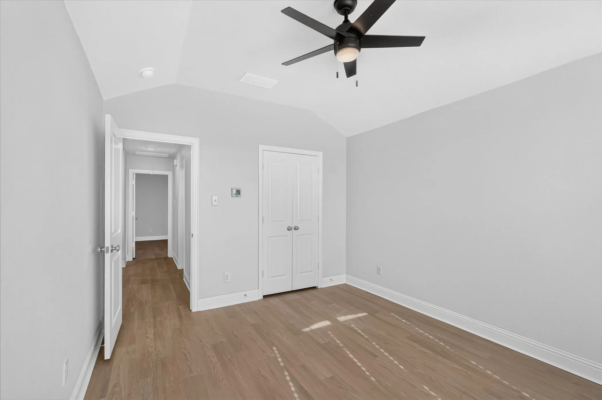 Single Family Residence For Rent in Kaufman County , 2121 Silsbee Court, Forney, Texas 75126, 4 Bedroom, 3 Bathroom, 2 Garage spaces, 2,292 Sqft, built in 2019, mls#21414214, Real Estate Agent in Forney, Homes For Rent in Kaufman county, Homes For Rent in Forney, Realtor in Forney Texas, Real Estate Brokerage Independent Realty Texas, Luminita Cordes Realtor