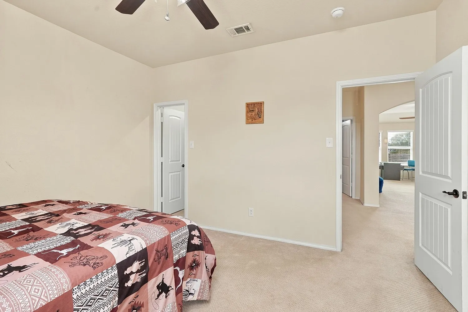 Single Family Residence For Sale in Denton County , 108 Blackforest Road, Krum, Texas 76249, 5 Bedroom, 3 Bathroom, 3 Garage spaces, 3,179 Sqft, built in 2011, mls#21413979, Real Estate Agent in Krum, Homes For Sale in Denton county, Homes For Sale in Krum, Realtor in Krum Texas, Real Estate Brokerage Independent Realty Texas, Luminita Cordes Realtor