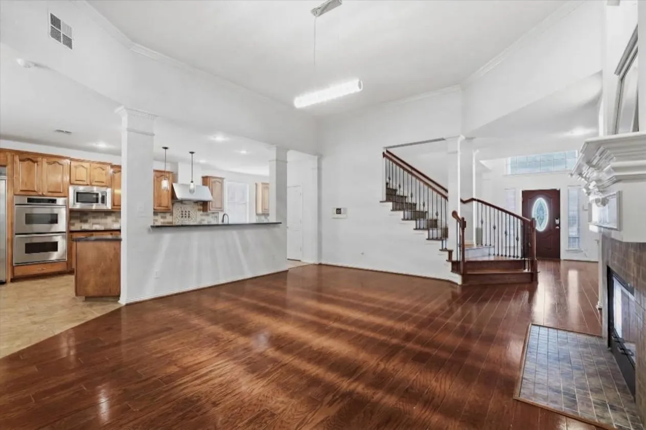 Single Family Residence For Rent in Collin County , 3908 Moonbeam Court, Plano, Texas 75074, 5 Bedroom, 4 Bathroom, 2 Garage spaces, 4,469 Sqft, built in 2004, mls#21409253, Real Estate Agent in Plano, Homes For Rent in Collin county, Homes For Rent in Plano, Realtor in Plano Texas, Real Estate Brokerage Independent Realty Texas, Luminita Cordes Realtor