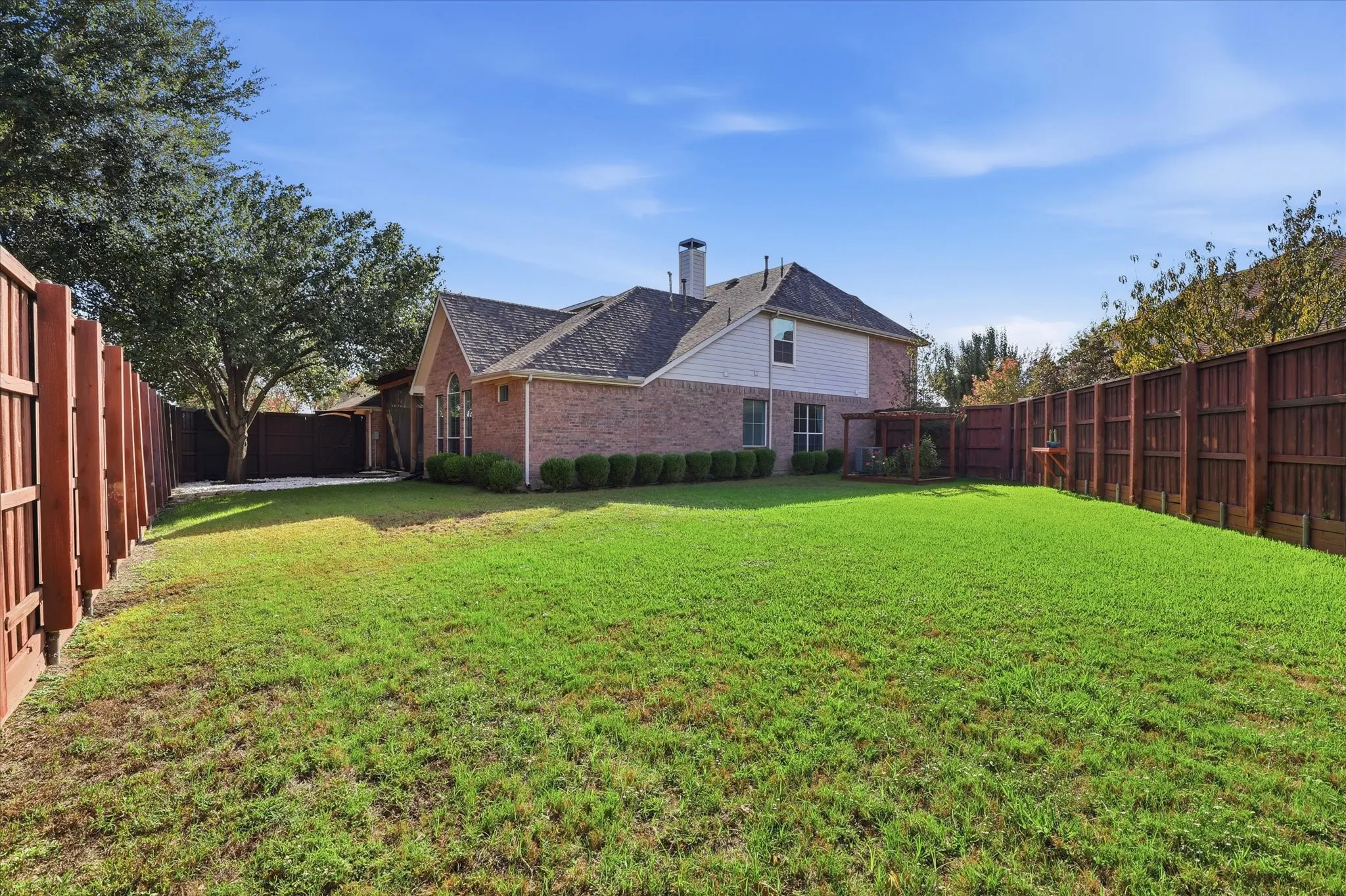 Single Family Residence For Rent in Collin County , 3908 Moonbeam Court, Plano, Texas 75074, 5 Bedroom, 4 Bathroom, 2 Garage spaces, 4,469 Sqft, built in 2004, mls#21409253, Real Estate Agent in Plano, Homes For Rent in Collin county, Homes For Rent in Plano, Realtor in Plano Texas, Real Estate Brokerage Independent Realty Texas, Luminita Cordes Realtor