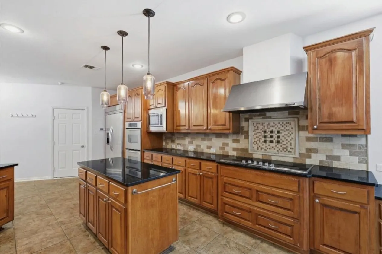 Single Family Residence For Rent in Collin County , 3908 Moonbeam Court, Plano, Texas 75074, 5 Bedroom, 4 Bathroom, 2 Garage spaces, 4,469 Sqft, built in 2004, mls#21409253, Real Estate Agent in Plano, Homes For Rent in Collin county, Homes For Rent in Plano, Realtor in Plano Texas, Real Estate Brokerage Independent Realty Texas, Luminita Cordes Realtor
