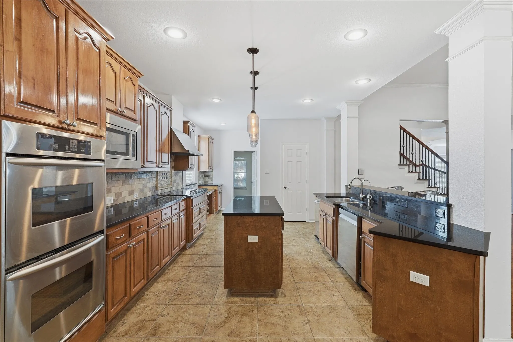 Single Family Residence For Rent in Collin County , 3908 Moonbeam Court, Plano, Texas 75074, 5 Bedroom, 4 Bathroom, 2 Garage spaces, 4,469 Sqft, built in 2004, mls#21409253, Real Estate Agent in Plano, Homes For Rent in Collin county, Homes For Rent in Plano, Realtor in Plano Texas, Real Estate Brokerage Independent Realty Texas, Luminita Cordes Realtor