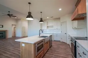 Single Family Residence For Rent in Taylor County , 6617 Beals Creek Avenue, Abilene, Texas 79606, 4 Bedroom, 3 Bathroom, 3 Garage spaces, 2,405 Sqft, built in 2023, mls#21414266, Real Estate Agent in Abilene, Homes For Rent in Taylor county, Homes For Rent in Abilene, Realtor in Abilene Texas, Real Estate Brokerage Independent Realty Texas, Luminita Cordes Realtor