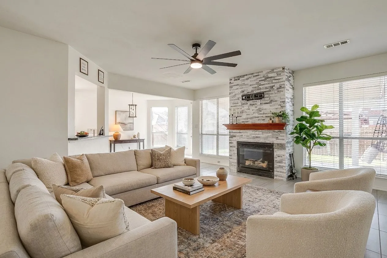 Open floor plan.