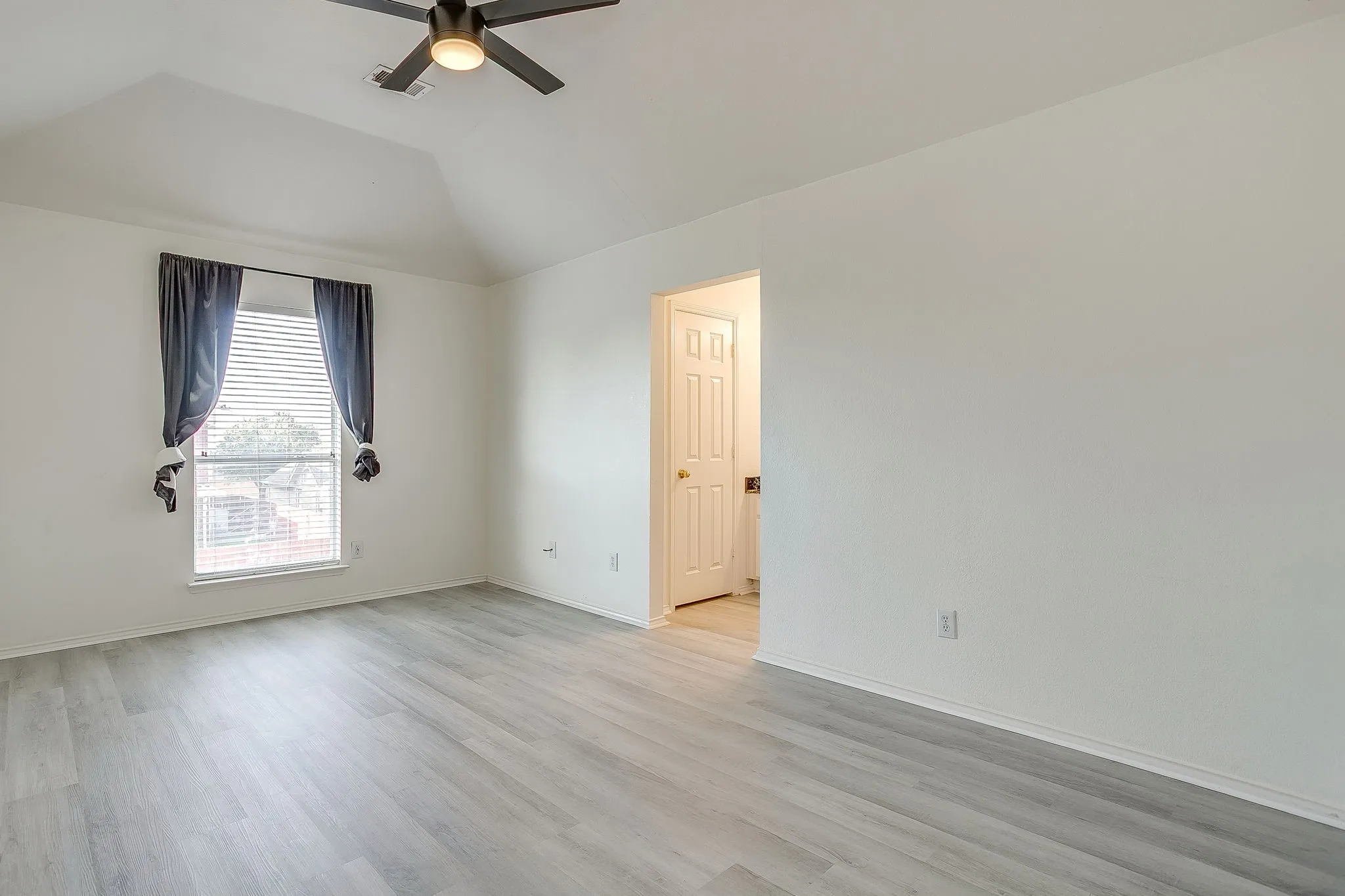 Jack and Jill bathroom in between bedroom 3 & 4. Separate sinks. Walk in closet