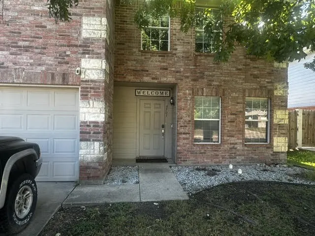 Single Family Residence For Sale in Tarrant County , 8505 Star Thistle Drive, Fort Worth, Texas 76179, 4 Bedroom, 3 Bathroom, 2 Garage spaces, 2,255 Sqft, built in 2009, mls#21414305, Real Estate Agent in Fort Worth, Homes For Sale in Tarrant county, Homes For Sale in Fort Worth, Realtor in Fort Worth Texas, Real Estate Brokerage Independent Realty Texas, Luminita Cordes Realtor