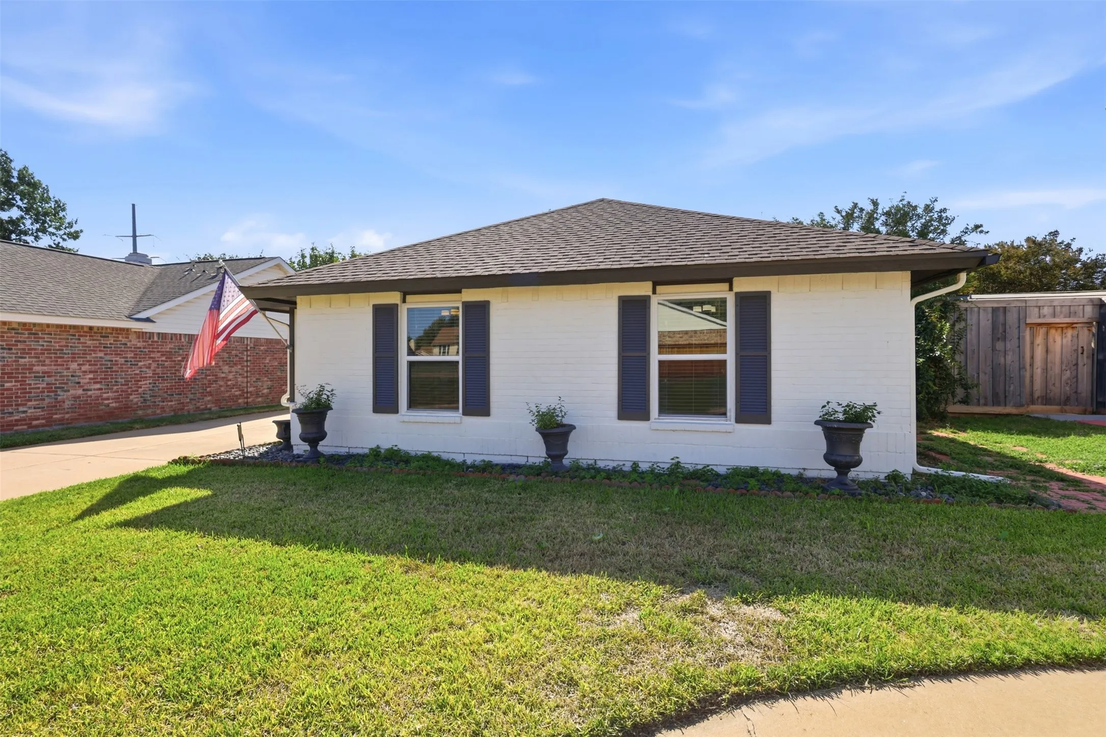 Single Family Residence For Sale in Collin County , 3005 Plumtree Lane, Plano, Texas 75074, 3 Bedroom, 2 Bathroom, 1 Garage spaces, 1,160 Sqft, built in 1985, mls#21413853, Real Estate Agent in Plano, Homes For Sale in Collin county, Homes For Sale in Plano, Realtor in Plano Texas, Real Estate Brokerage Independent Realty Texas, Luminita Cordes Realtor