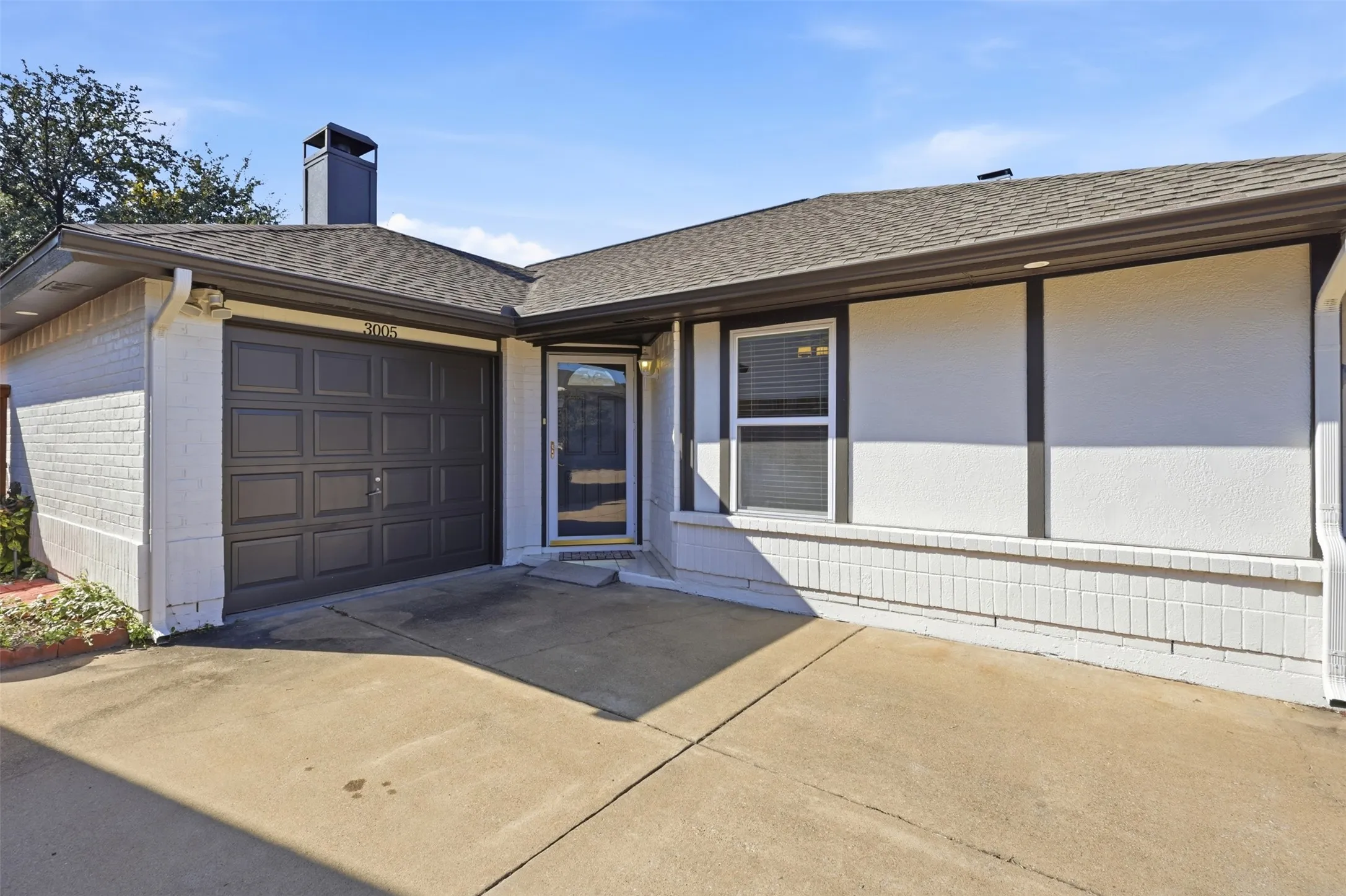 Single Family Residence For Sale in Collin County , 3005 Plumtree Lane, Plano, Texas 75074, 3 Bedroom, 2 Bathroom, 1 Garage spaces, 1,160 Sqft, built in 1985, mls#21413853, Real Estate Agent in Plano, Homes For Sale in Collin county, Homes For Sale in Plano, Realtor in Plano Texas, Real Estate Brokerage Independent Realty Texas, Luminita Cordes Realtor