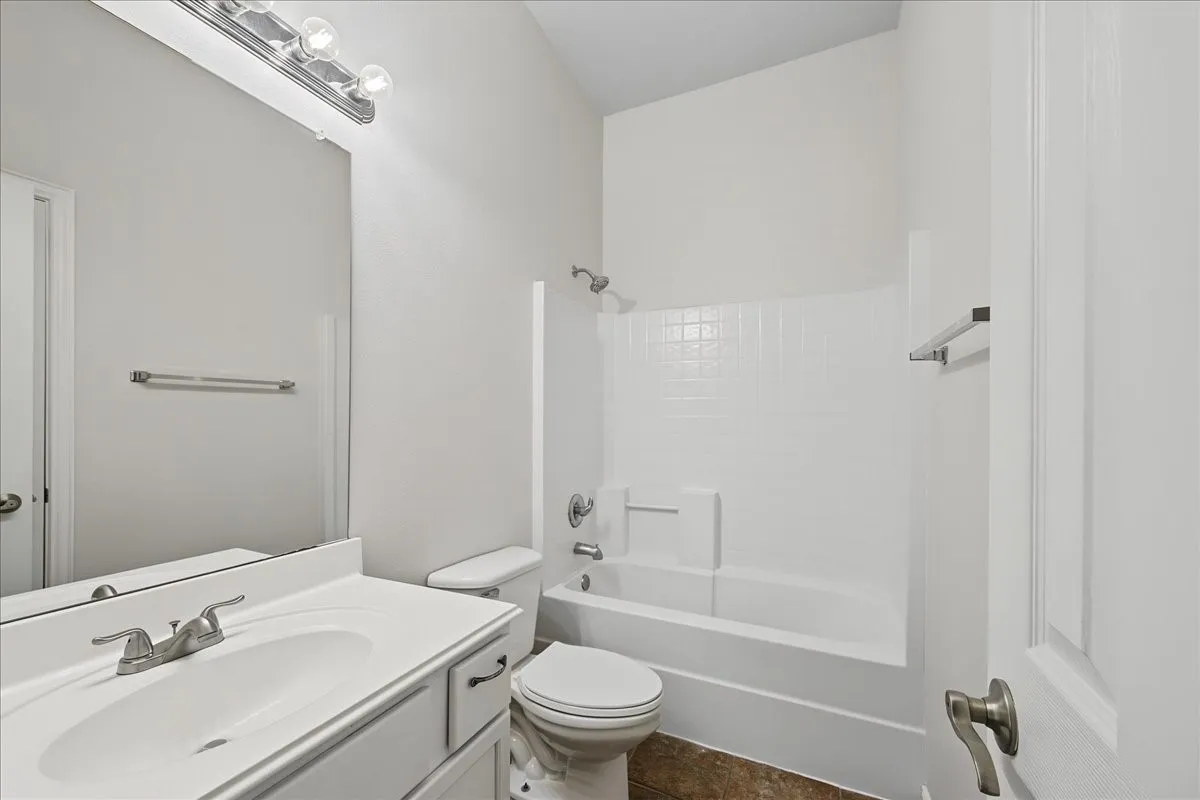 Single Family Residence For Sale in Tarrant County , 521 Acorn Court, Saginaw, Texas 76179, 4 Bedroom, 2 Bathroom, 2 Garage spaces, 1,972 Sqft, built in 2002, mls#21414307, Real Estate Agent in Saginaw, Homes For Sale in Tarrant county, Homes For Sale in Saginaw, Realtor in Saginaw Texas, Real Estate Brokerage Independent Realty Texas, Luminita Cordes Realtor