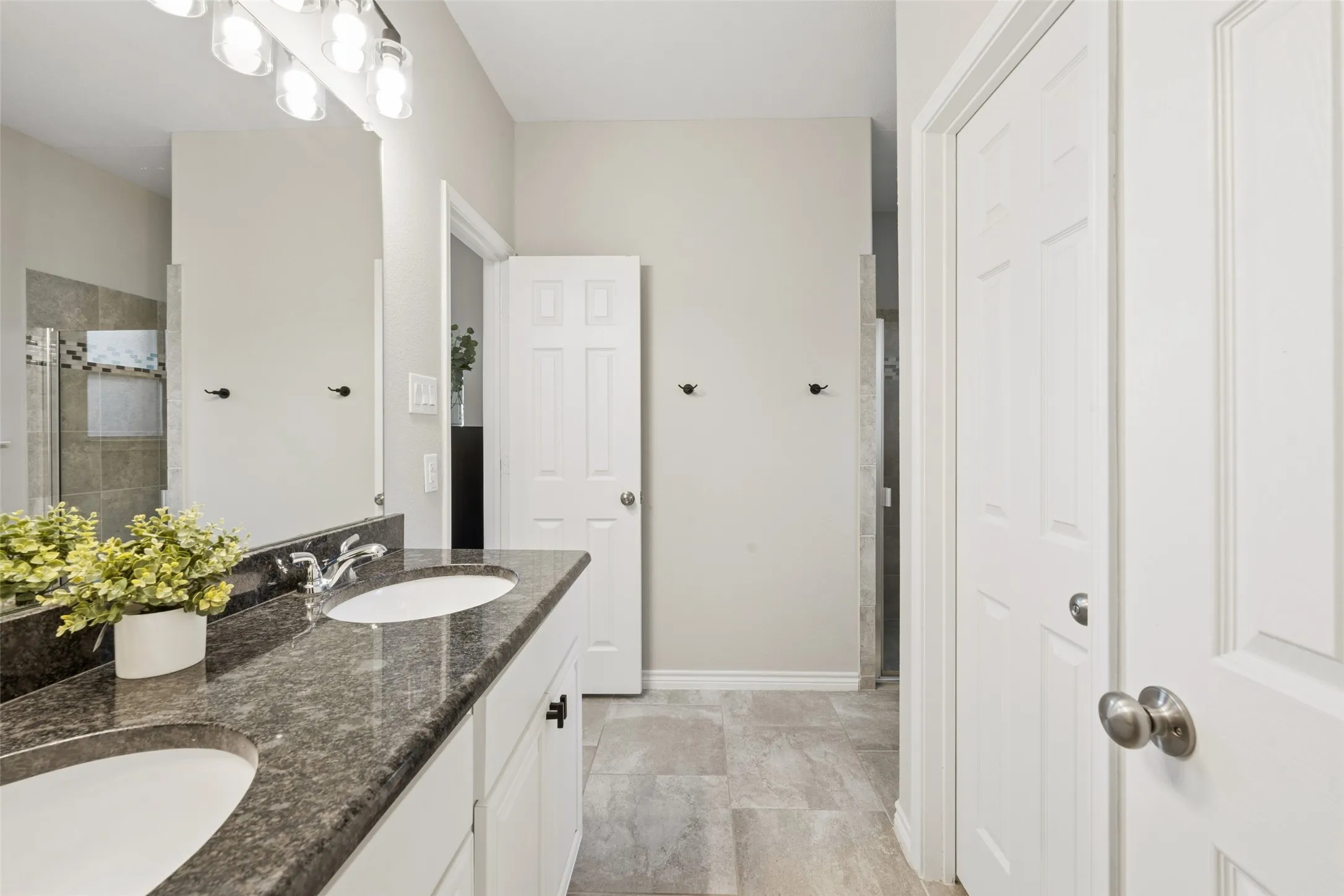 Single Family Residence For Sale in Denton County , 9012 Conroe Drive, Denton, Texas 76226, 3 Bedroom, 2 Bathroom, 2 Garage spaces, 1,974 Sqft, built in 2017, mls#21412879, Real Estate Agent in Denton, Homes For Sale in Denton county, Homes For Sale in Denton, Realtor in Denton Texas, Real Estate Brokerage Independent Realty Texas, Luminita Cordes Realtor