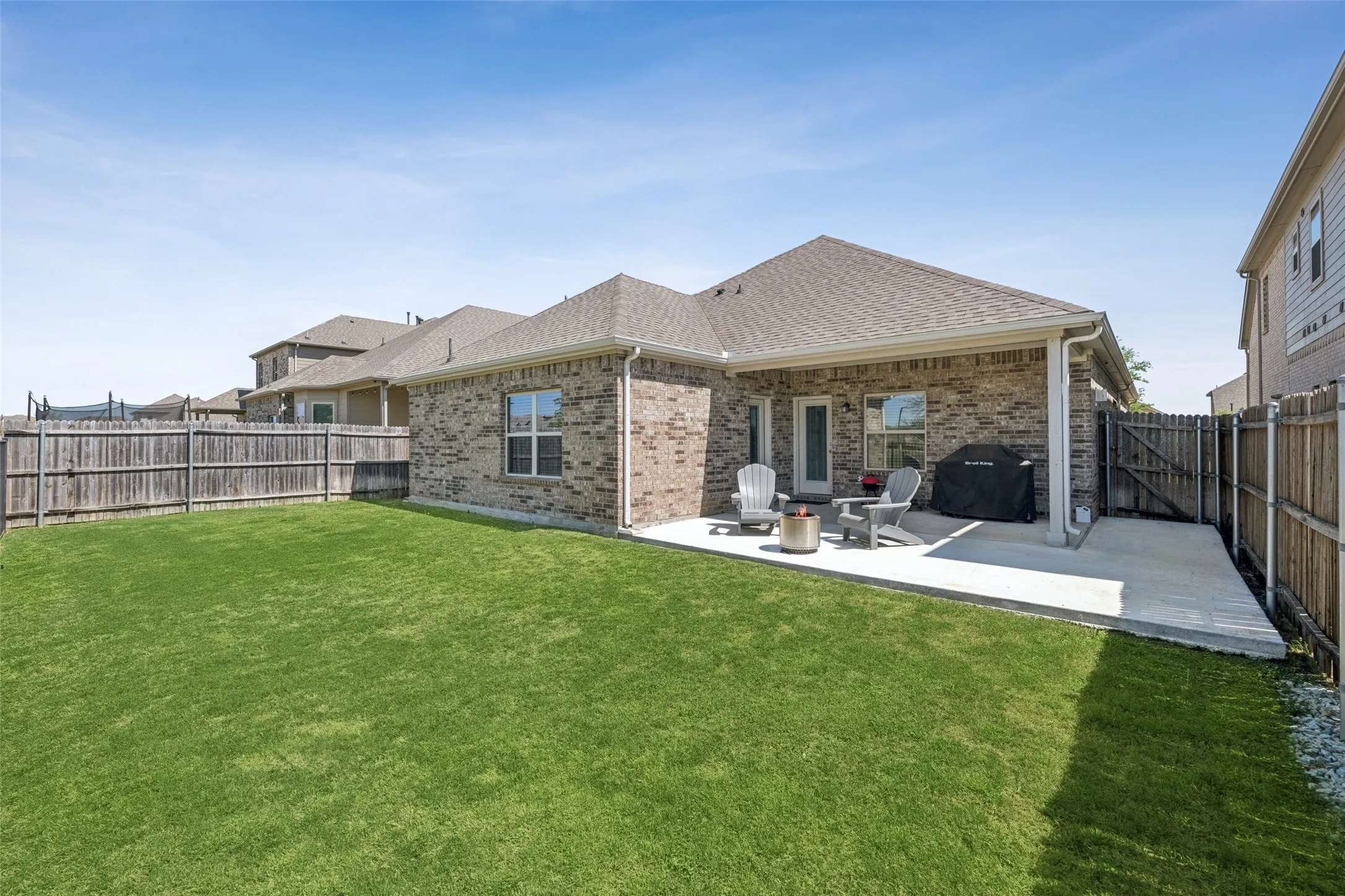 Single Family Residence For Sale in Denton County , 9012 Conroe Drive, Denton, Texas 76226, 3 Bedroom, 2 Bathroom, 2 Garage spaces, 1,974 Sqft, built in 2017, mls#21412879, Real Estate Agent in Denton, Homes For Sale in Denton county, Homes For Sale in Denton, Realtor in Denton Texas, Real Estate Brokerage Independent Realty Texas, Luminita Cordes Realtor