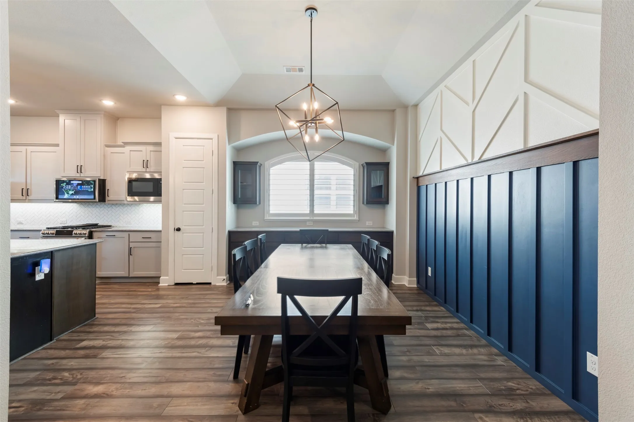 Single Family Residence For Sale in Denton County , 1517 Moss Trail Court, Argyle, Texas 76226, 4 Bedroom, 4 Bathroom, 2 Garage spaces, 2,671 Sqft, built in 2020, mls#21414317, Real Estate Agent in Argyle, Homes For Sale in Denton county, Homes For Sale in Argyle, Realtor in Argyle Texas, Real Estate Brokerage Independent Realty Texas, Luminita Cordes Realtor