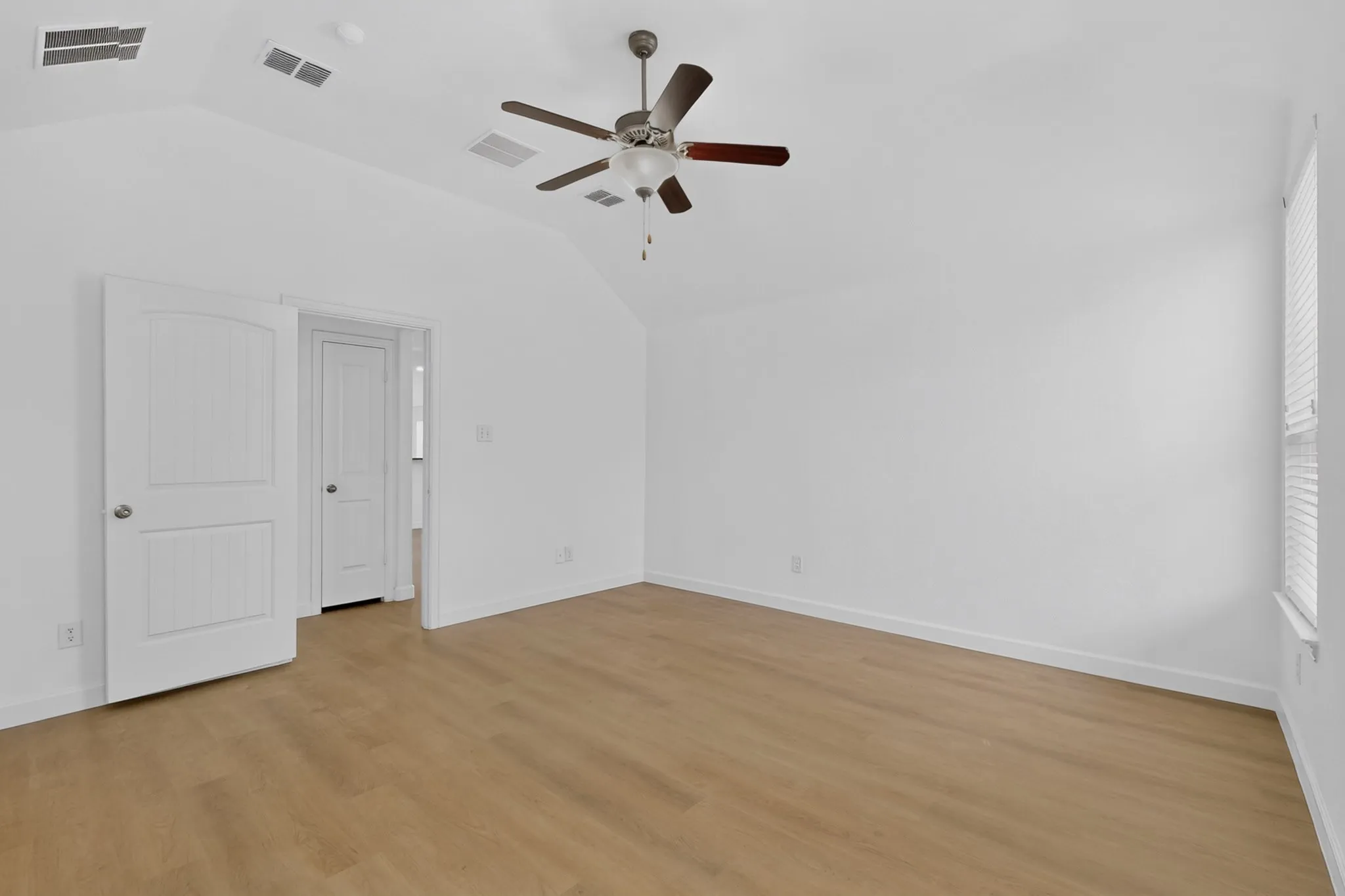 Single Family Residence For Rent in Denton County , 16313 Amistad Avenue, Prosper, Texas 75078, 3 Bedroom, 2 Bathroom, 2 Garage spaces, 2,060 Sqft, built in 2014, mls#21363383, Real Estate Agent in Prosper, Homes For Rent in Denton county, Homes For Rent in Prosper, Realtor in Prosper Texas, Real Estate Brokerage Independent Realty Texas, Luminita Cordes Realtor