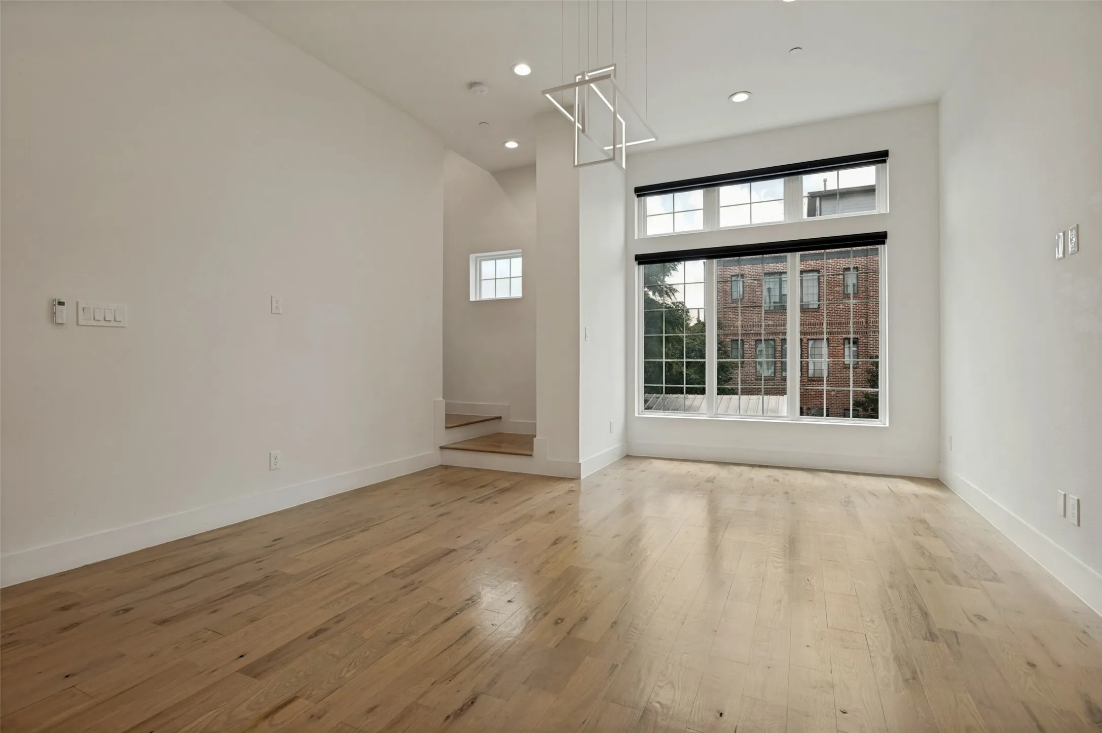 Condominium For Rent in Dallas County , 1910 Caddo Street B105, Dallas, Texas 75204, 2 Bedroom, 3 Bathroom, 2 Garage spaces, 1,500 Sqft, built in 2019, mls#21414333, Real Estate Agent in Dallas, Homes For Rent in Dallas county, Homes For Rent in Dallas, Realtor in Dallas Texas, Real Estate Brokerage Independent Realty Texas, Luminita Cordes Realtor