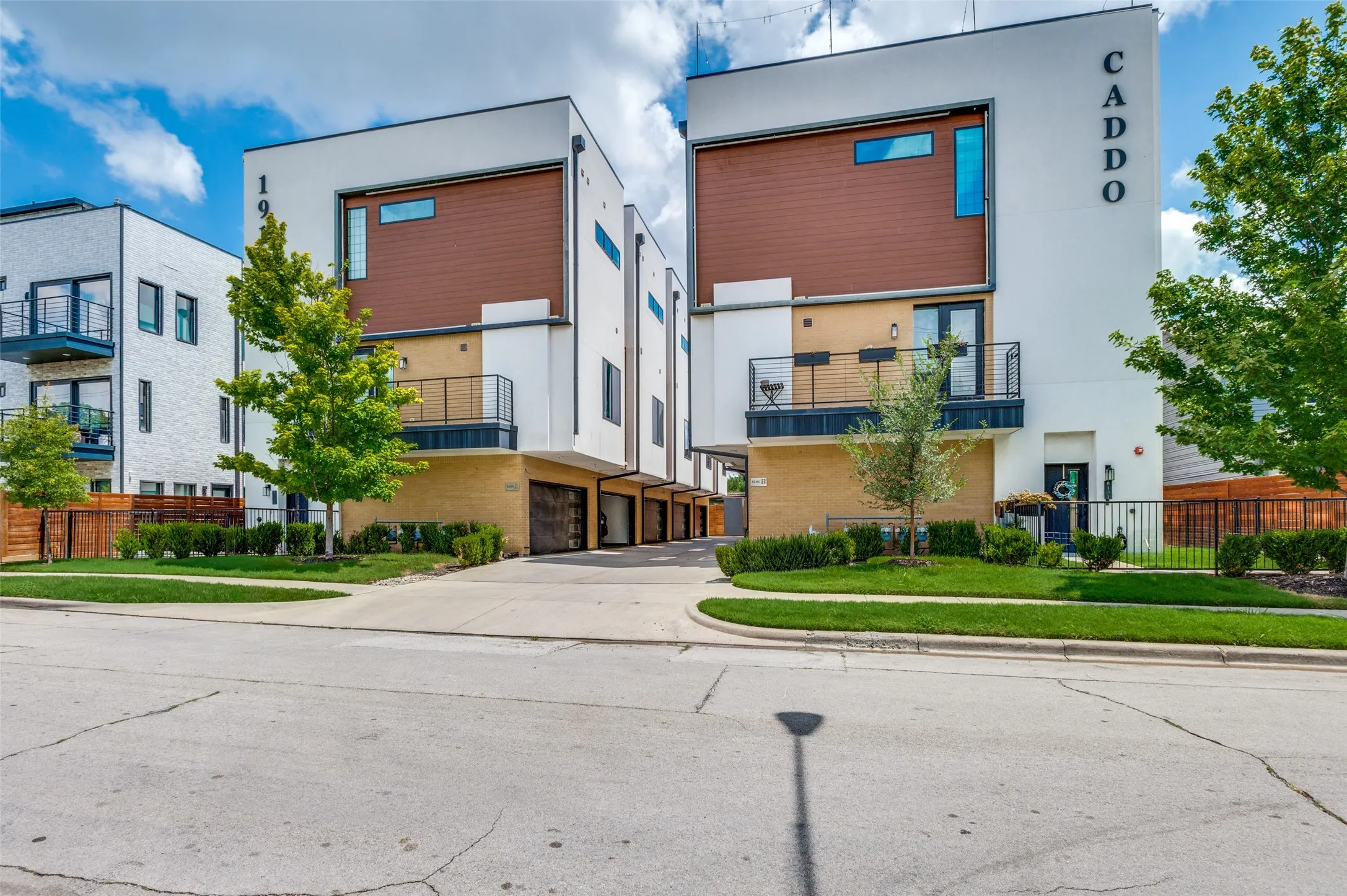 Condominium For Rent in Dallas County , 1910 Caddo Street B105, Dallas, Texas 75204, 2 Bedroom, 3 Bathroom, 2 Garage spaces, 1,500 Sqft, built in 2019, mls#21414333, Real Estate Agent in Dallas, Homes For Rent in Dallas county, Homes For Rent in Dallas, Realtor in Dallas Texas, Real Estate Brokerage Independent Realty Texas, Luminita Cordes Realtor