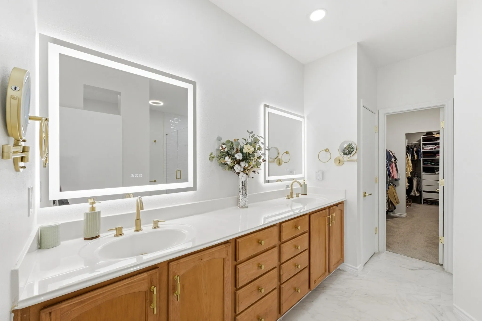 Condominium For Sale in Dallas County , 4312 Mckinney Avenue 8, Dallas, Texas 75205, 2 Bedroom, 3 Bathroom, 2 Garage spaces, 2,394 Sqft, built in 2001, mls#21413505, Real Estate Agent in Dallas, Homes For Sale in Dallas county, Homes For Sale in Dallas, Realtor in Dallas Texas, Real Estate Brokerage Independent Realty Texas, Luminita Cordes Realtor