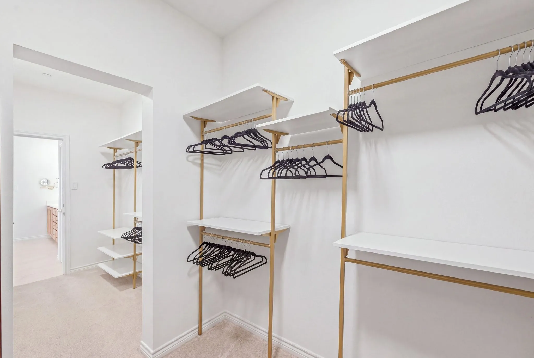 Condominium For Sale in Dallas County , 4312 Mckinney Avenue 8, Dallas, Texas 75205, 2 Bedroom, 3 Bathroom, 2 Garage spaces, 2,394 Sqft, built in 2001, mls#21413505, Real Estate Agent in Dallas, Homes For Sale in Dallas county, Homes For Sale in Dallas, Realtor in Dallas Texas, Real Estate Brokerage Independent Realty Texas, Luminita Cordes Realtor
