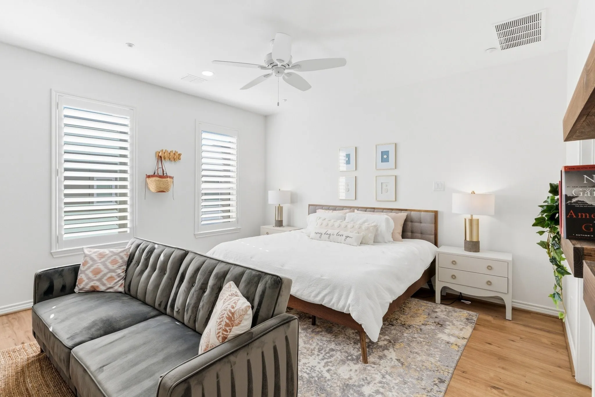 Condominium For Sale in Dallas County , 4312 Mckinney Avenue 8, Dallas, Texas 75205, 2 Bedroom, 3 Bathroom, 2 Garage spaces, 2,394 Sqft, built in 2001, mls#21413505, Real Estate Agent in Dallas, Homes For Sale in Dallas county, Homes For Sale in Dallas, Realtor in Dallas Texas, Real Estate Brokerage Independent Realty Texas, Luminita Cordes Realtor