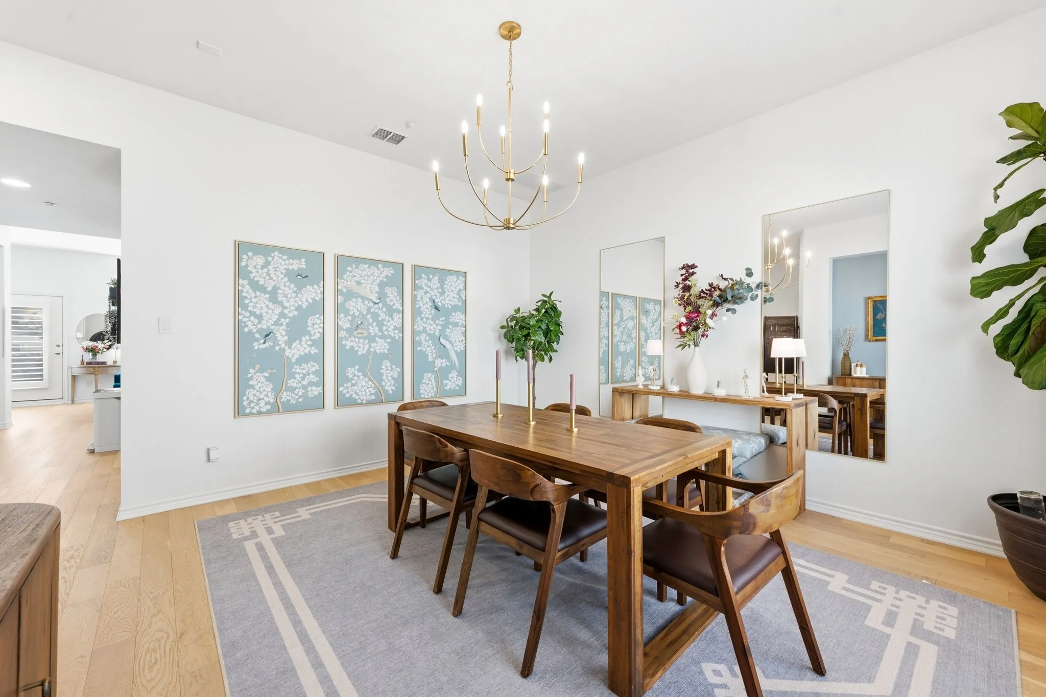 Condominium For Sale in Dallas County , 4312 Mckinney Avenue 8, Dallas, Texas 75205, 2 Bedroom, 3 Bathroom, 2 Garage spaces, 2,394 Sqft, built in 2001, mls#21413505, Real Estate Agent in Dallas, Homes For Sale in Dallas county, Homes For Sale in Dallas, Realtor in Dallas Texas, Real Estate Brokerage Independent Realty Texas, Luminita Cordes Realtor