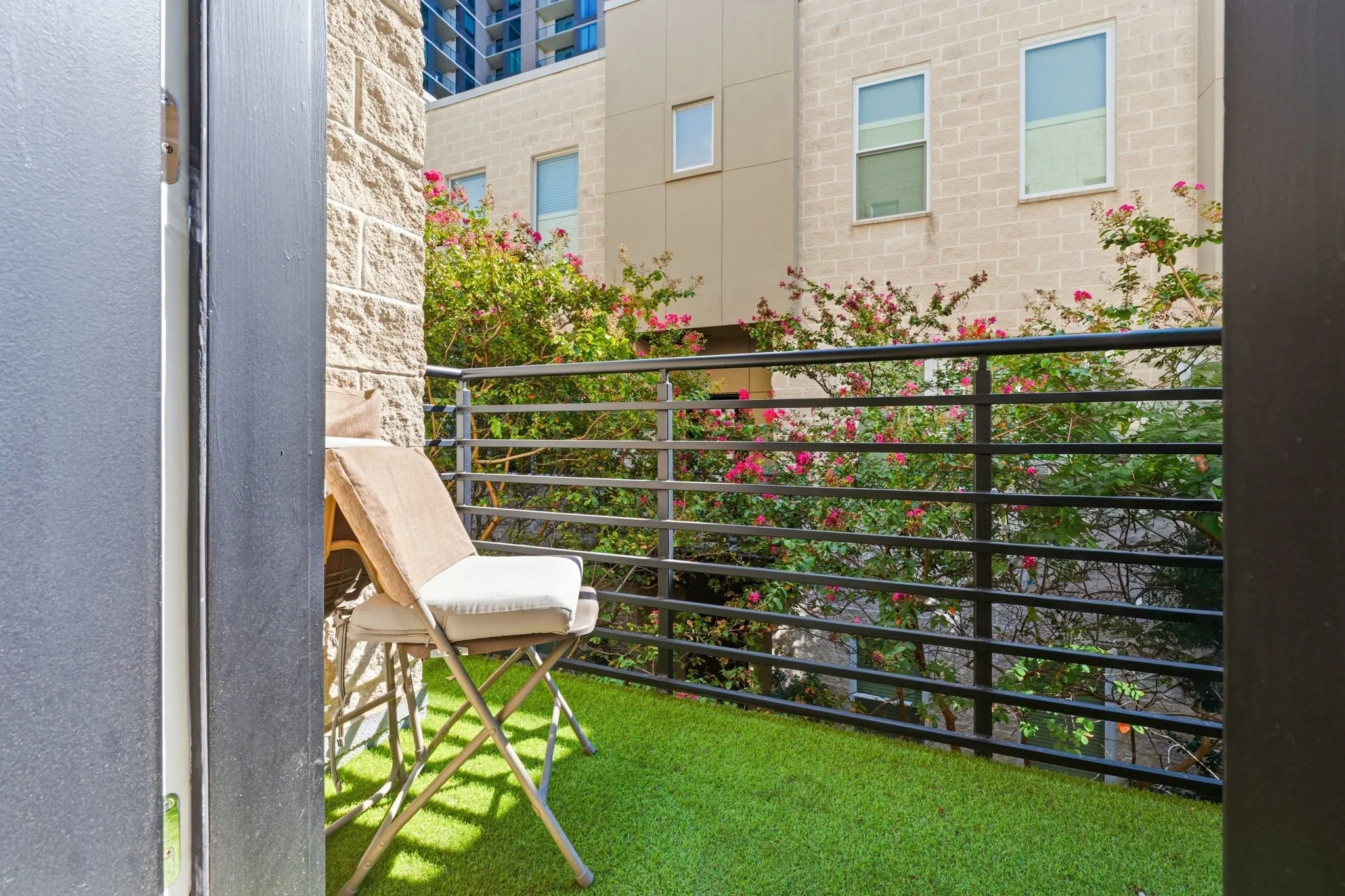 Condominium For Sale in Dallas County , 4312 Mckinney Avenue 8, Dallas, Texas 75205, 2 Bedroom, 3 Bathroom, 2 Garage spaces, 2,394 Sqft, built in 2001, mls#21413505, Real Estate Agent in Dallas, Homes For Sale in Dallas county, Homes For Sale in Dallas, Realtor in Dallas Texas, Real Estate Brokerage Independent Realty Texas, Luminita Cordes Realtor