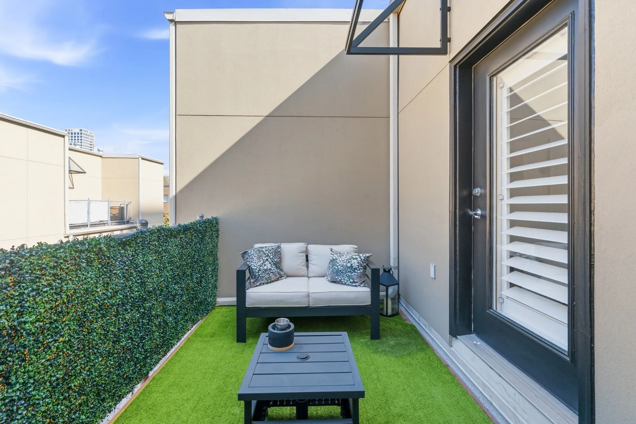Condominium For Sale in Dallas County , 4312 Mckinney Avenue 8, Dallas, Texas 75205, 2 Bedroom, 3 Bathroom, 2 Garage spaces, 2,394 Sqft, built in 2001, mls#21413505, Real Estate Agent in Dallas, Homes For Sale in Dallas county, Homes For Sale in Dallas, Realtor in Dallas Texas, Real Estate Brokerage Independent Realty Texas, Luminita Cordes Realtor