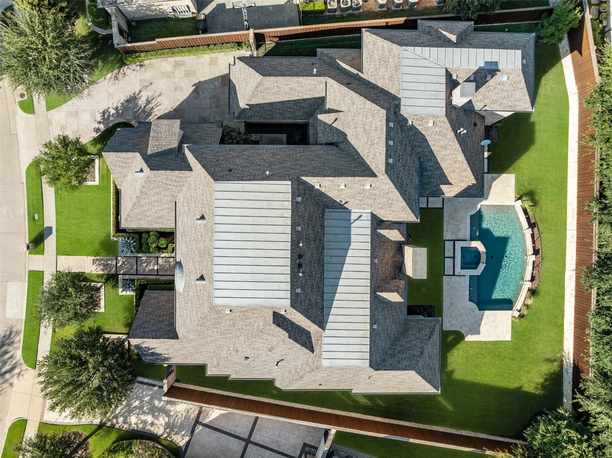 Single Family Residence For Sale in Collin County , 6820 Amaretto Court, Plano, Texas 75024, 5 Bedroom, 7 Bathroom, 3 Garage spaces, 7,106 Sqft, built in 2015, mls#21412609, Real Estate Agent in Plano, Homes For Sale in Collin county, Homes For Sale in Plano, Realtor in Plano Texas, Real Estate Brokerage Independent Realty Texas, Luminita Cordes Realtor