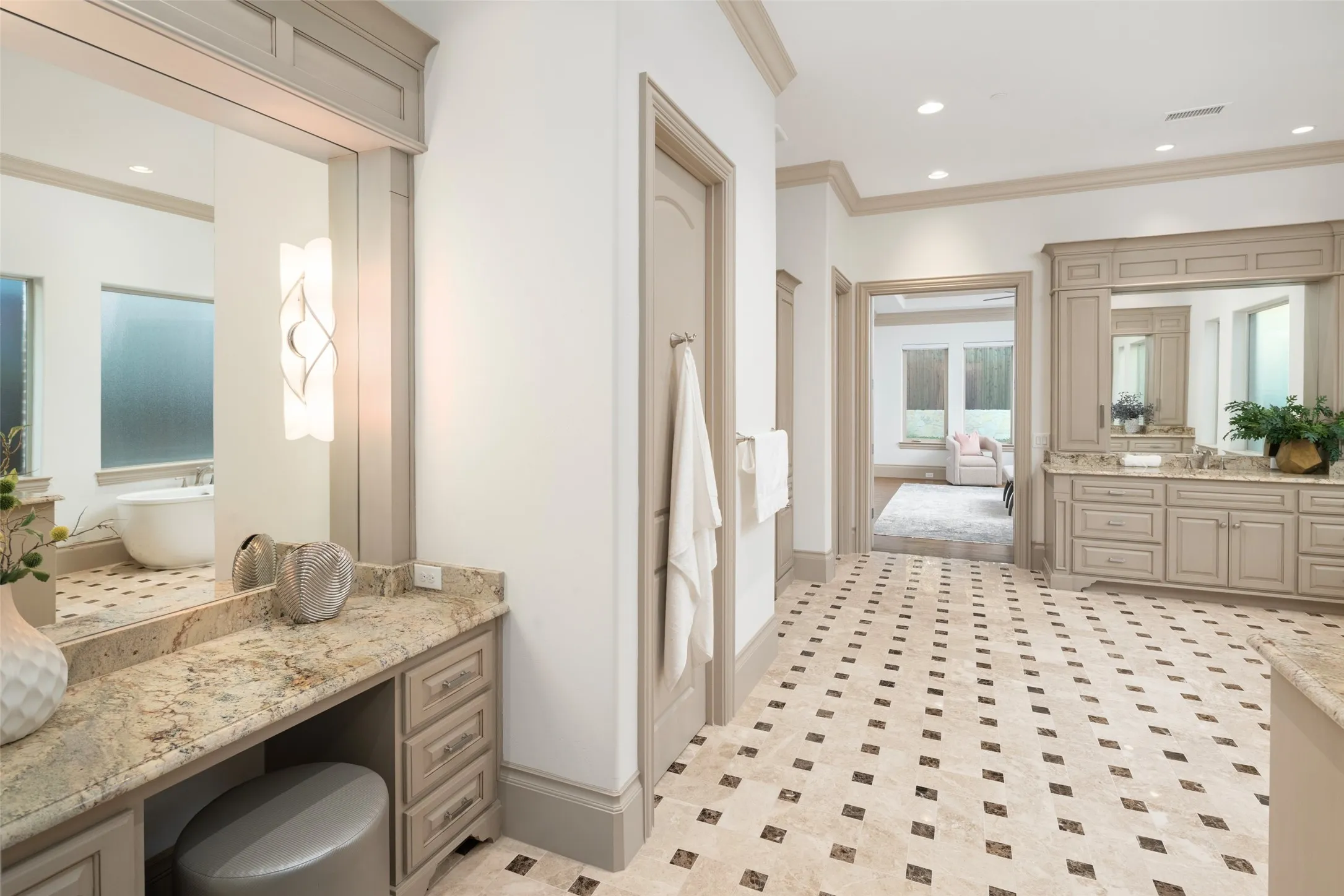 Single Family Residence For Sale in Collin County , 6820 Amaretto Court, Plano, Texas 75024, 5 Bedroom, 7 Bathroom, 3 Garage spaces, 7,106 Sqft, built in 2015, mls#21412609, Real Estate Agent in Plano, Homes For Sale in Collin county, Homes For Sale in Plano, Realtor in Plano Texas, Real Estate Brokerage Independent Realty Texas, Luminita Cordes Realtor