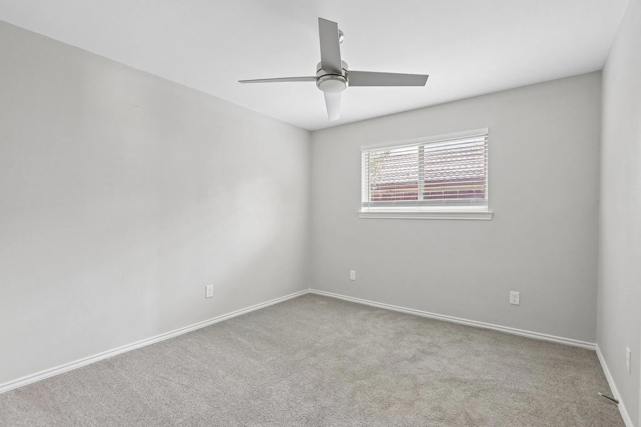 Single Family Residence For Sale in Collin County , 2115 Bengal Lane, Plano, Texas 75023, 4 Bedroom, 2 Bathroom, 2 Garage spaces, 2,187 Sqft, built in 1978, mls#21407416, Real Estate Agent in Plano, Homes For Sale in Collin county, Homes For Sale in Plano, Realtor in Plano Texas, Real Estate Brokerage Independent Realty Texas, Luminita Cordes Realtor