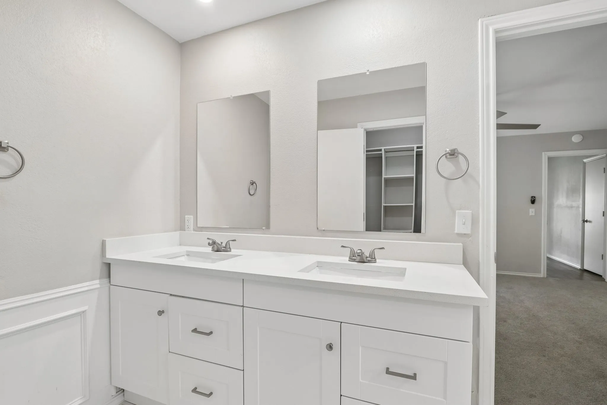 Single Family Residence For Sale in Collin County , 2115 Bengal Lane, Plano, Texas 75023, 4 Bedroom, 2 Bathroom, 2 Garage spaces, 2,187 Sqft, built in 1978, mls#21407416, Real Estate Agent in Plano, Homes For Sale in Collin county, Homes For Sale in Plano, Realtor in Plano Texas, Real Estate Brokerage Independent Realty Texas, Luminita Cordes Realtor