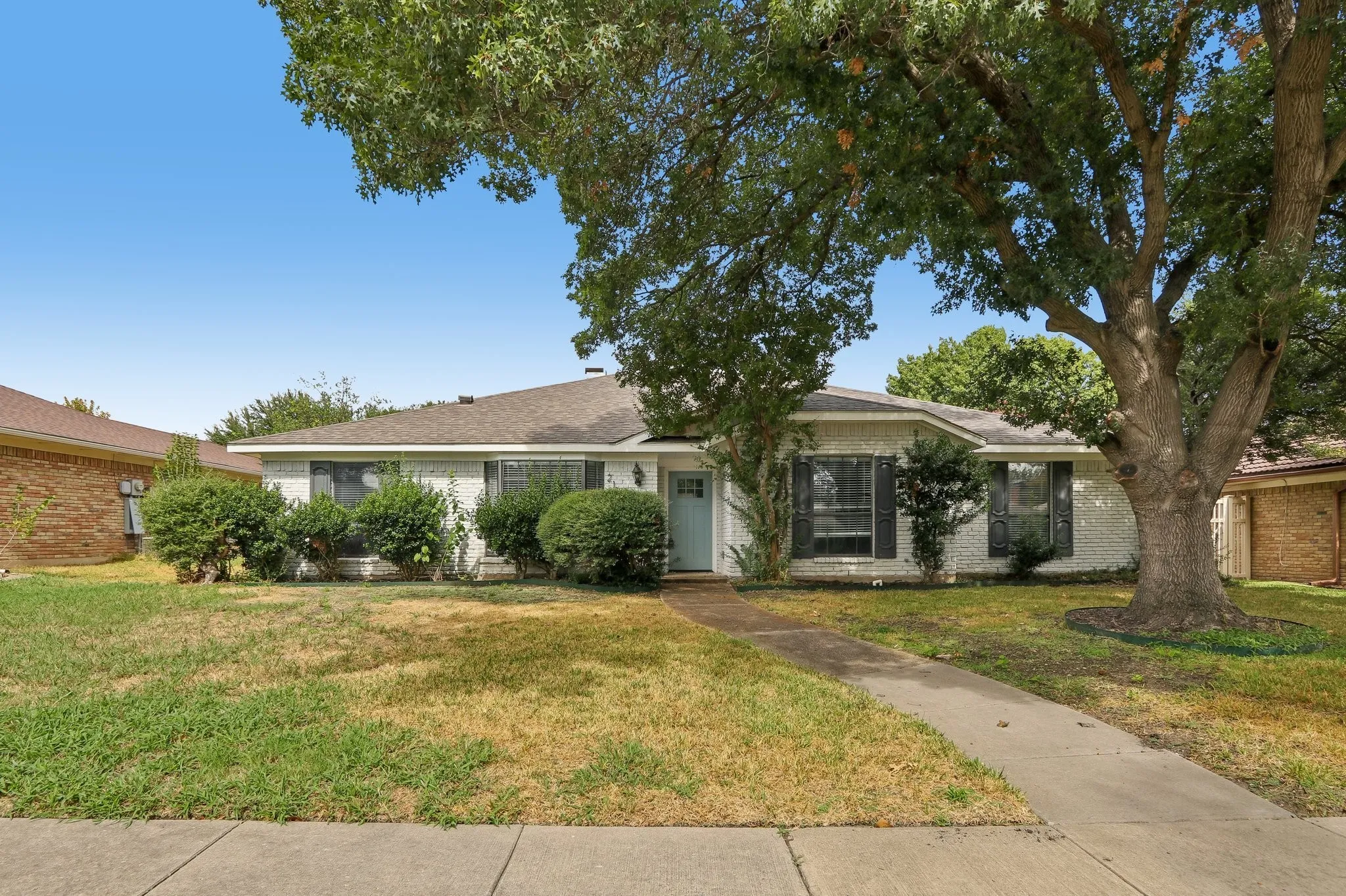Single Family Residence For Sale in Collin County , 2115 Bengal Lane, Plano, Texas 75023, 4 Bedroom, 2 Bathroom, 2 Garage spaces, 2,187 Sqft, built in 1978, mls#21407416, Real Estate Agent in Plano, Homes For Sale in Collin county, Homes For Sale in Plano, Realtor in Plano Texas, Real Estate Brokerage Independent Realty Texas, Luminita Cordes Realtor