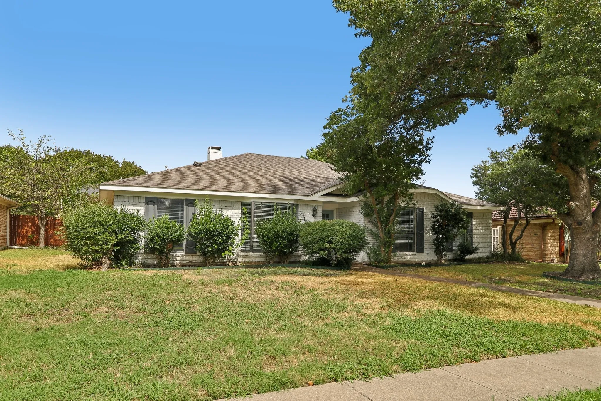Single Family Residence For Sale in Collin County , 2115 Bengal Lane, Plano, Texas 75023, 4 Bedroom, 2 Bathroom, 2 Garage spaces, 2,187 Sqft, built in 1978, mls#21407416, Real Estate Agent in Plano, Homes For Sale in Collin county, Homes For Sale in Plano, Realtor in Plano Texas, Real Estate Brokerage Independent Realty Texas, Luminita Cordes Realtor