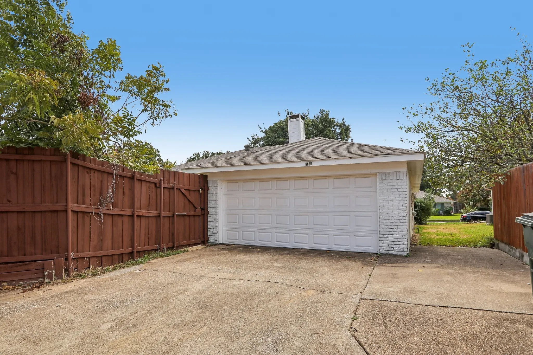 Single Family Residence For Sale in Collin County , 2115 Bengal Lane, Plano, Texas 75023, 4 Bedroom, 2 Bathroom, 2 Garage spaces, 2,187 Sqft, built in 1978, mls#21407416, Real Estate Agent in Plano, Homes For Sale in Collin county, Homes For Sale in Plano, Realtor in Plano Texas, Real Estate Brokerage Independent Realty Texas, Luminita Cordes Realtor