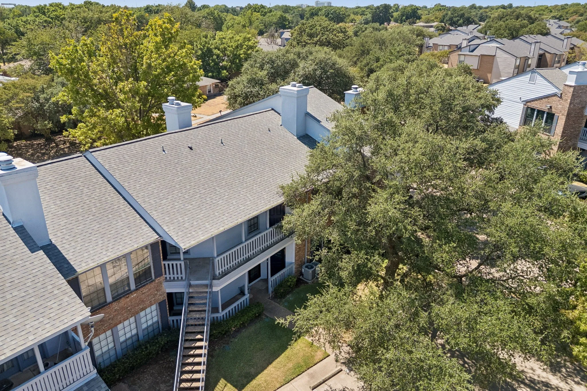Condominium For Sale in Collin County , 3101 Townbluff Drive 612, Plano, Texas 75075, 2 Bedroom, 2 Bathroom, 1 Garage spaces, 1,028 Sqft, built in 1982, mls#21391716, Real Estate Agent in Plano, Homes For Sale in Collin county, Homes For Sale in Plano, Realtor in Plano Texas, Real Estate Brokerage Independent Realty Texas, Luminita Cordes Realtor