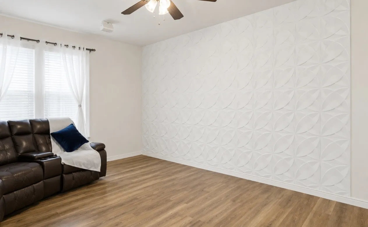 Single Family Residence For Sale in Denton County , 320 Grassland Drive, Denton, Texas 76210, 4 Bedroom, 2 Bathroom, 2 Garage spaces, 1,656 Sqft, built in 2018, mls#21414381, Real Estate Agent in Denton, Homes For Sale in Denton county, Homes For Sale in Denton, Realtor in Denton Texas, Real Estate Brokerage Independent Realty Texas, Luminita Cordes Realtor