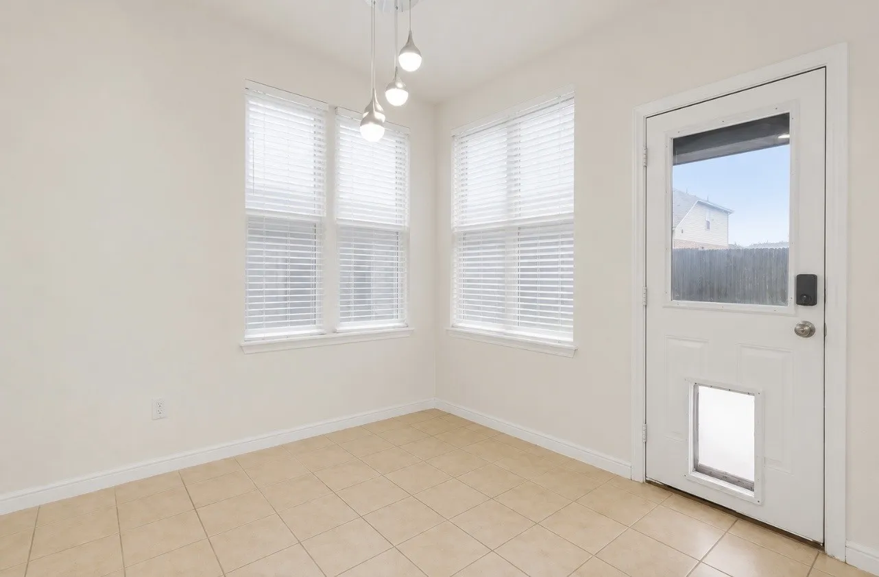 Single Family Residence For Sale in Denton County , 320 Grassland Drive, Denton, Texas 76210, 4 Bedroom, 2 Bathroom, 2 Garage spaces, 1,656 Sqft, built in 2018, mls#21414381, Real Estate Agent in Denton, Homes For Sale in Denton county, Homes For Sale in Denton, Realtor in Denton Texas, Real Estate Brokerage Independent Realty Texas, Luminita Cordes Realtor