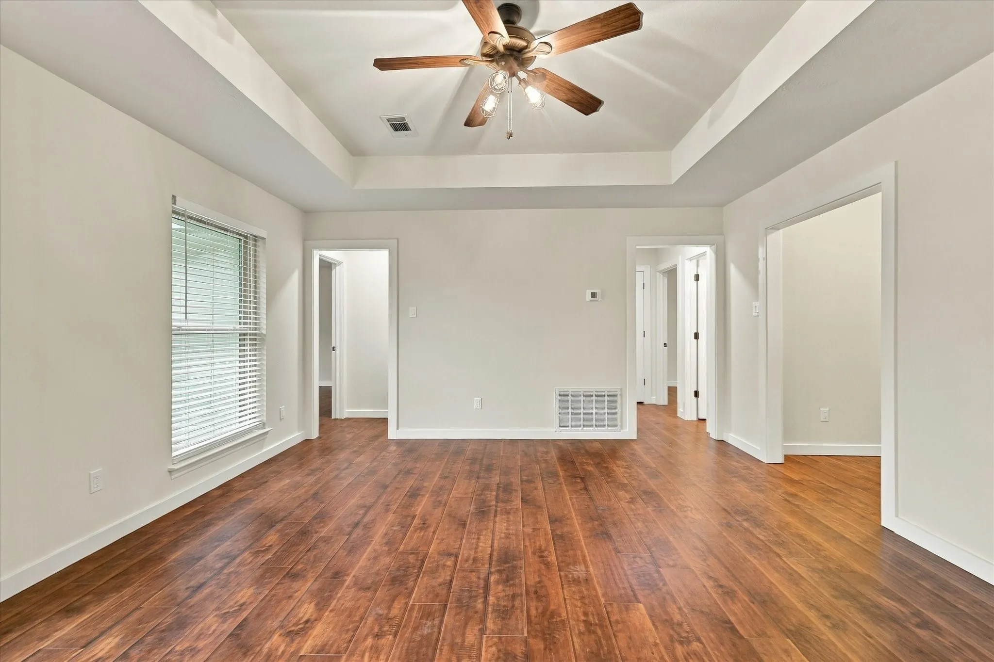 Single Family Residence For Sale in Denton County , 5216 Gaelic Court, Denton, Texas 76208, 3 Bedroom, 2 Bathroom, 2 Garage spaces, 1,396 Sqft, built in 1987, mls#21412003, Real Estate Agent in Denton, Homes For Sale in Denton county, Homes For Sale in Denton, Realtor in Denton Texas, Real Estate Brokerage Independent Realty Texas, Luminita Cordes Realtor