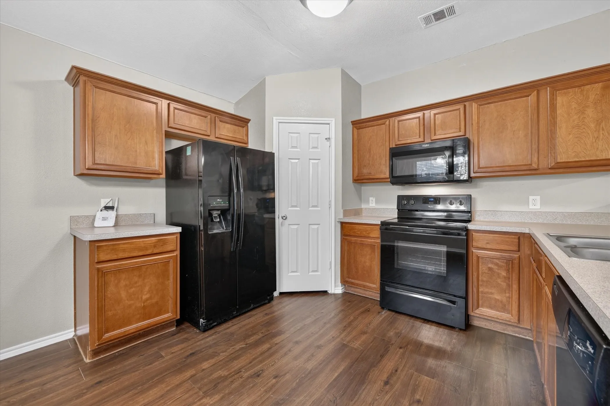 Single Family Residence For Sale in Tarrant County , 8809 Highland Orchard Drive, Fort Worth, Texas 76179, 3 Bedroom, 2 Bathroom, 2 Garage spaces, 1,451 Sqft, built in 2005, mls#21414260, Real Estate Agent in Fort Worth, Homes For Sale in Tarrant county, Homes For Sale in Fort Worth, Realtor in Fort Worth Texas, Real Estate Brokerage Independent Realty Texas, Luminita Cordes Realtor