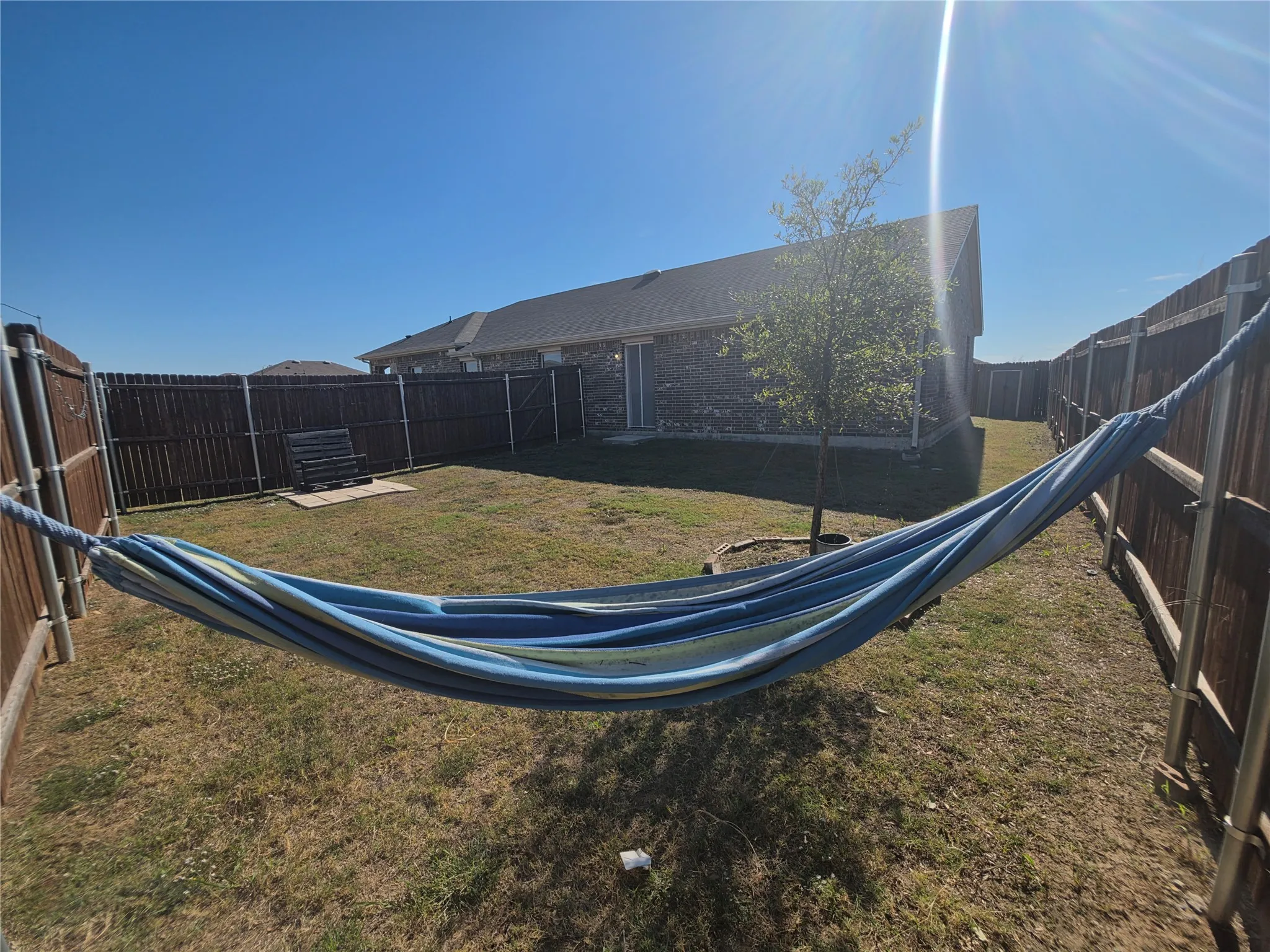 Single Family Residence For Rent in Dallas County , 915 Presleigh Drive, Dallas, Texas 75253, 3 Bedroom, 2 Bathroom, 2 Garage spaces, 1,565 Sqft, built in 2023, mls#21414071, Real Estate Agent in Dallas, Homes For Rent in Dallas county, Homes For Rent in Dallas, Realtor in Dallas Texas, Real Estate Brokerage Independent Realty Texas, Luminita Cordes Realtor