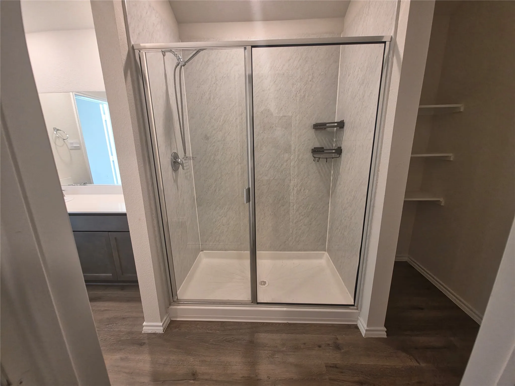 Single Family Residence For Rent in Dallas County , 915 Presleigh Drive, Dallas, Texas 75253, 3 Bedroom, 2 Bathroom, 2 Garage spaces, 1,565 Sqft, built in 2023, mls#21414071, Real Estate Agent in Dallas, Homes For Rent in Dallas county, Homes For Rent in Dallas, Realtor in Dallas Texas, Real Estate Brokerage Independent Realty Texas, Luminita Cordes Realtor