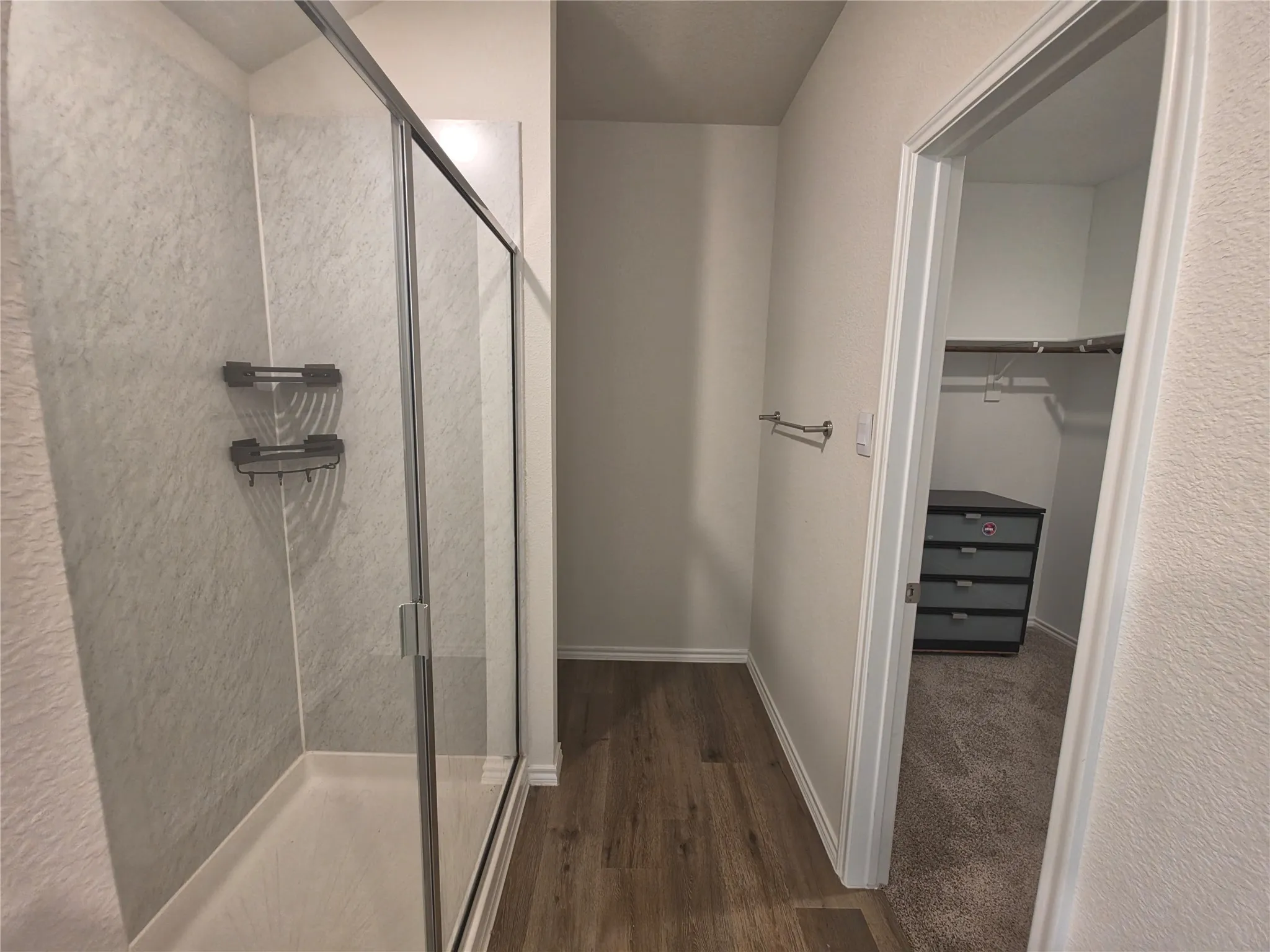 Single Family Residence For Rent in Dallas County , 915 Presleigh Drive, Dallas, Texas 75253, 3 Bedroom, 2 Bathroom, 2 Garage spaces, 1,565 Sqft, built in 2023, mls#21414071, Real Estate Agent in Dallas, Homes For Rent in Dallas county, Homes For Rent in Dallas, Realtor in Dallas Texas, Real Estate Brokerage Independent Realty Texas, Luminita Cordes Realtor