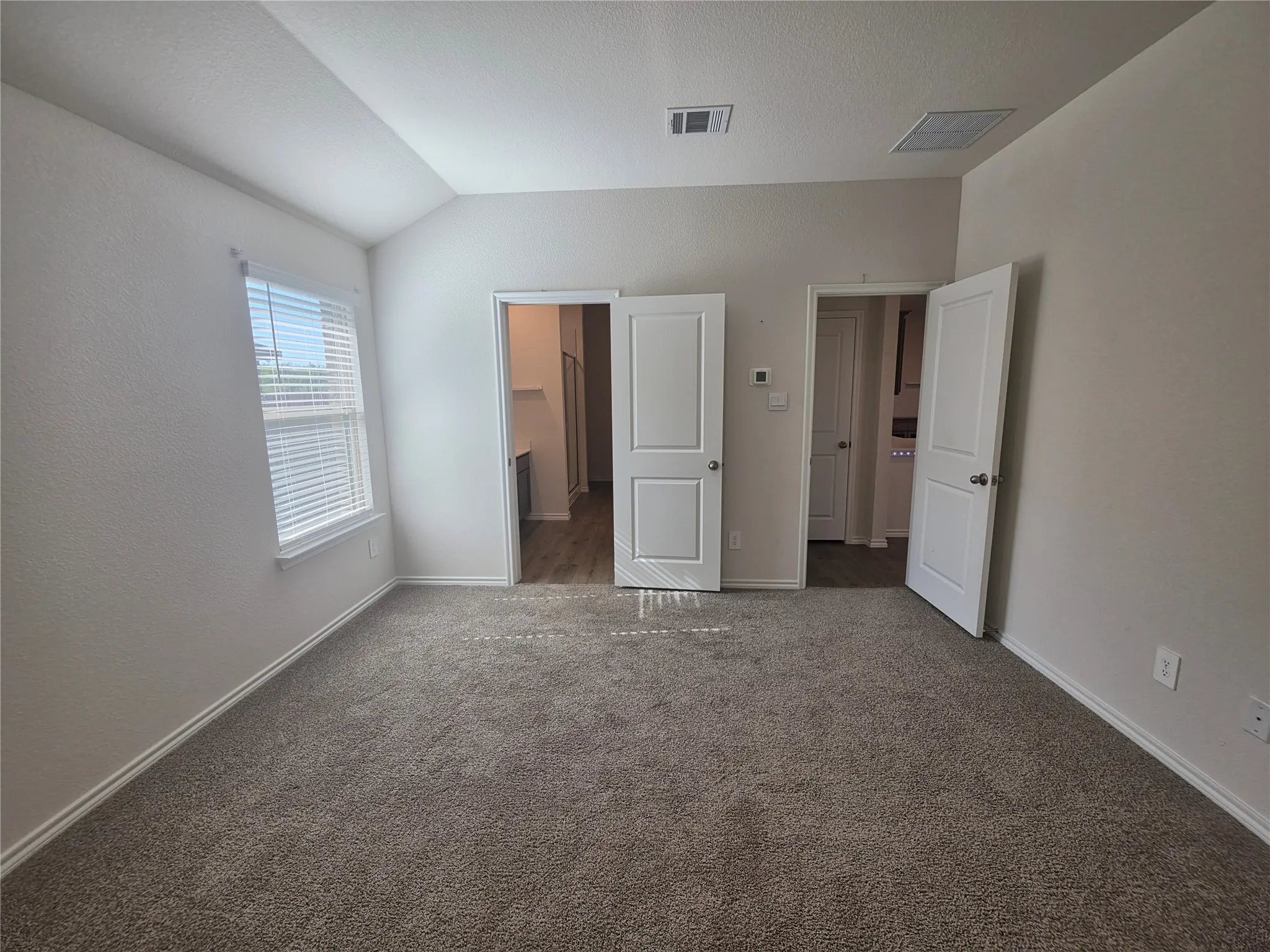 Single Family Residence For Rent in Dallas County , 915 Presleigh Drive, Dallas, Texas 75253, 3 Bedroom, 2 Bathroom, 2 Garage spaces, 1,565 Sqft, built in 2023, mls#21414071, Real Estate Agent in Dallas, Homes For Rent in Dallas county, Homes For Rent in Dallas, Realtor in Dallas Texas, Real Estate Brokerage Independent Realty Texas, Luminita Cordes Realtor