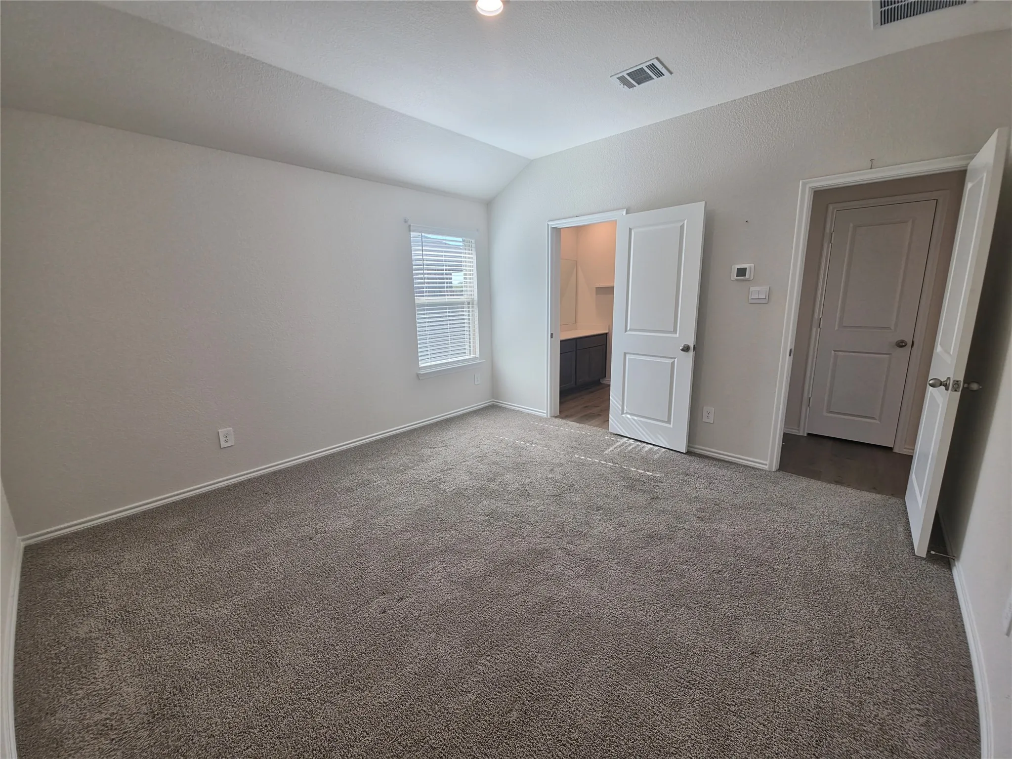 Single Family Residence For Rent in Dallas County , 915 Presleigh Drive, Dallas, Texas 75253, 3 Bedroom, 2 Bathroom, 2 Garage spaces, 1,565 Sqft, built in 2023, mls#21414071, Real Estate Agent in Dallas, Homes For Rent in Dallas county, Homes For Rent in Dallas, Realtor in Dallas Texas, Real Estate Brokerage Independent Realty Texas, Luminita Cordes Realtor