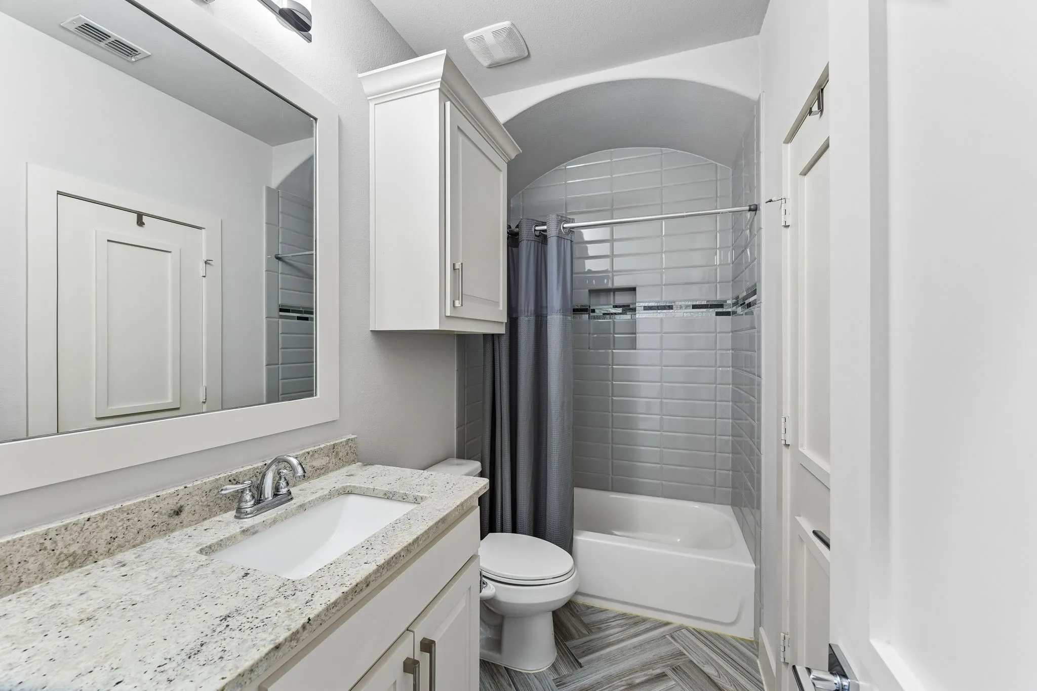 Single Family Residence For Sale in Collin County , 1460 Latigo Court, Prosper, Texas 75078, 6 Bedroom, 6 Bathroom, 3 Garage spaces, 5,864 Sqft, built in 2018, mls#21413786, Real Estate Agent in Prosper, Homes For Sale in Collin county, Homes For Sale in Prosper, Realtor in Prosper Texas, Real Estate Brokerage Independent Realty Texas, Luminita Cordes Realtor
